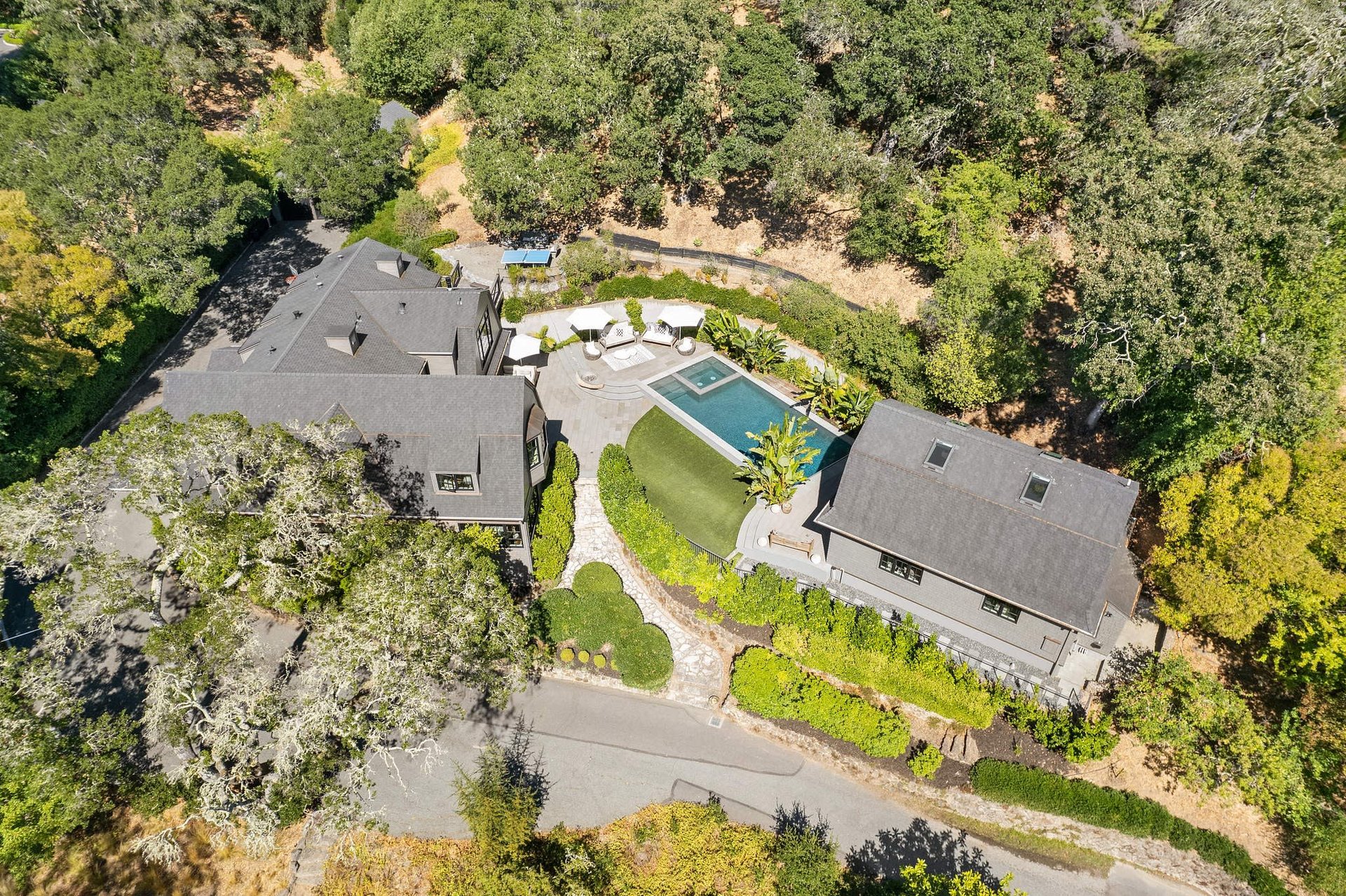 83 Laurel Grove