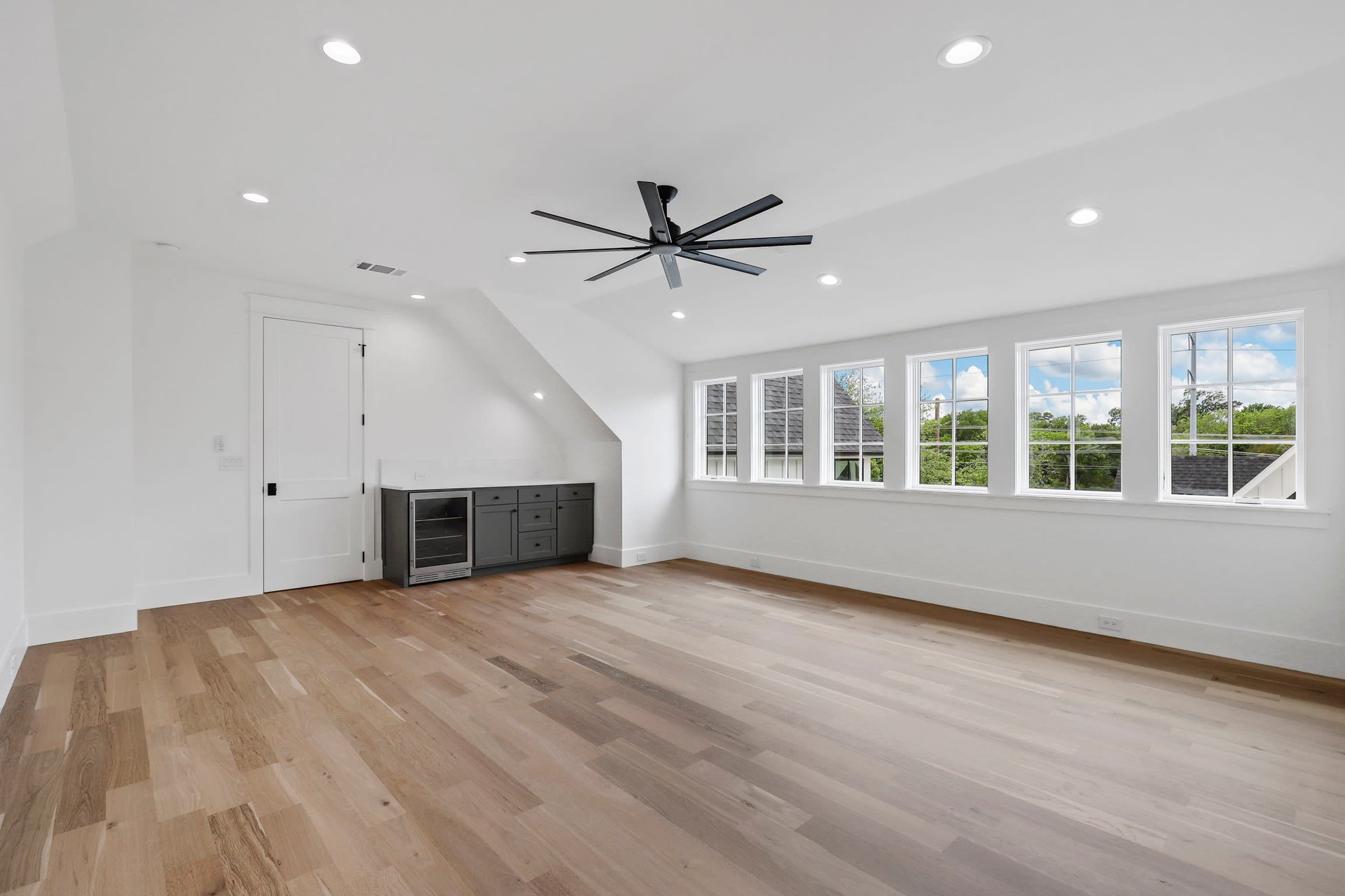 109 Crestwood