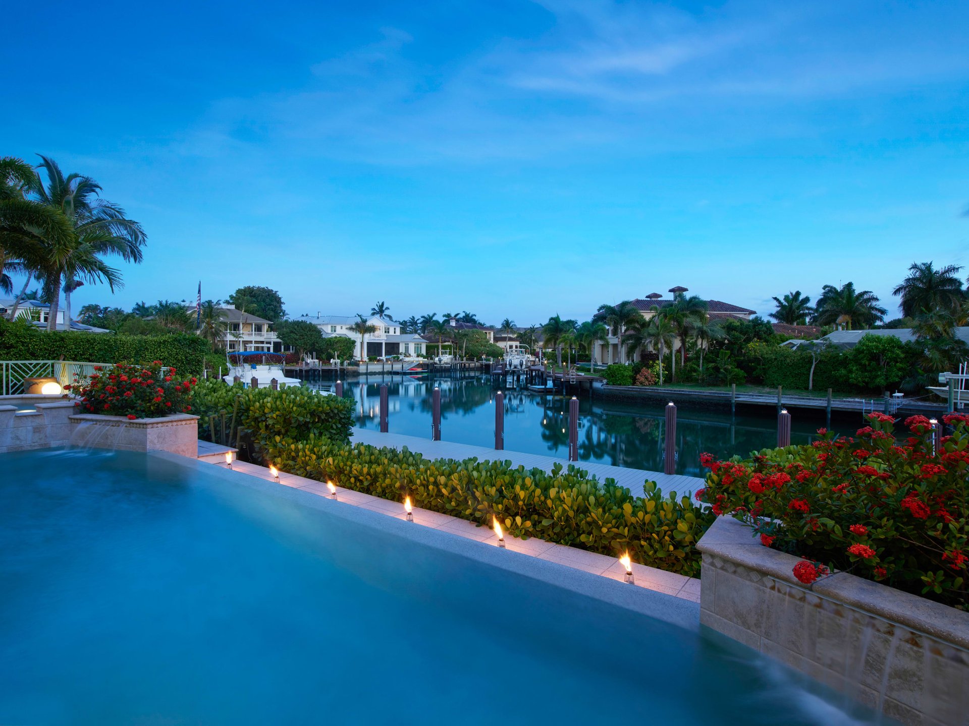 AQUALANE SHORES