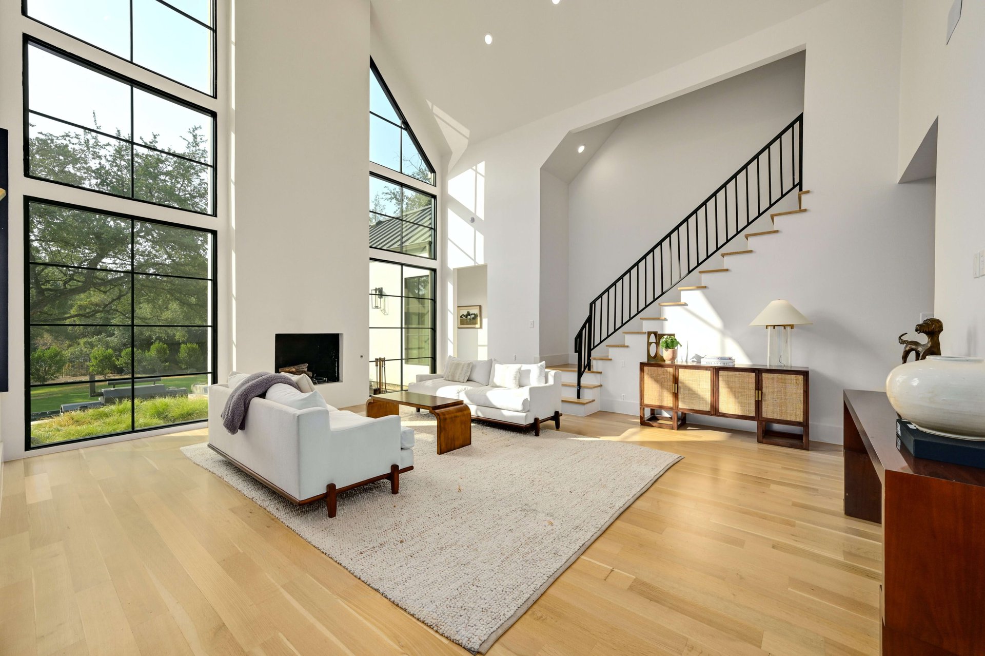 2501 Berenson Lane