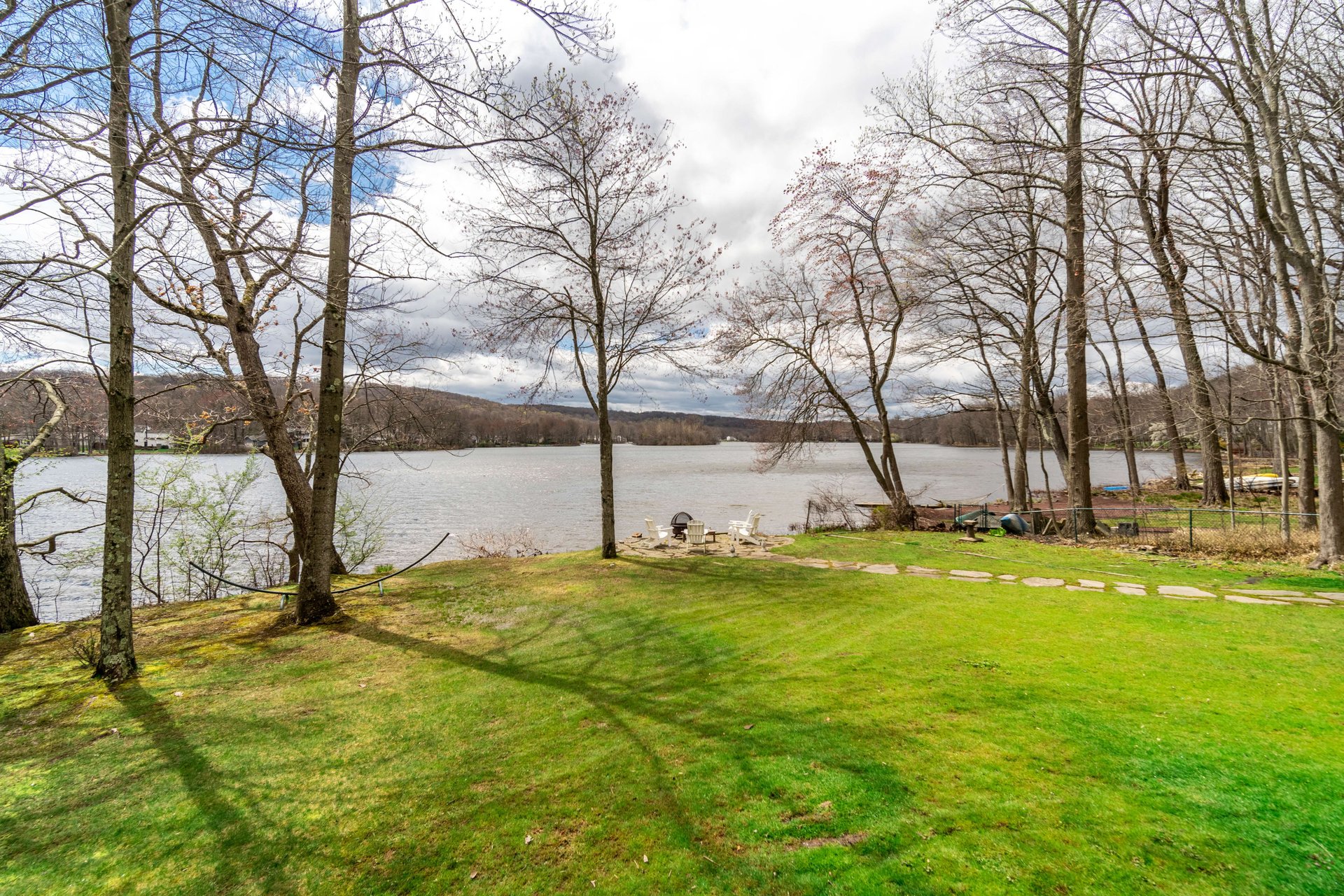 20 Radtke Road, Randolph, NJ 07869