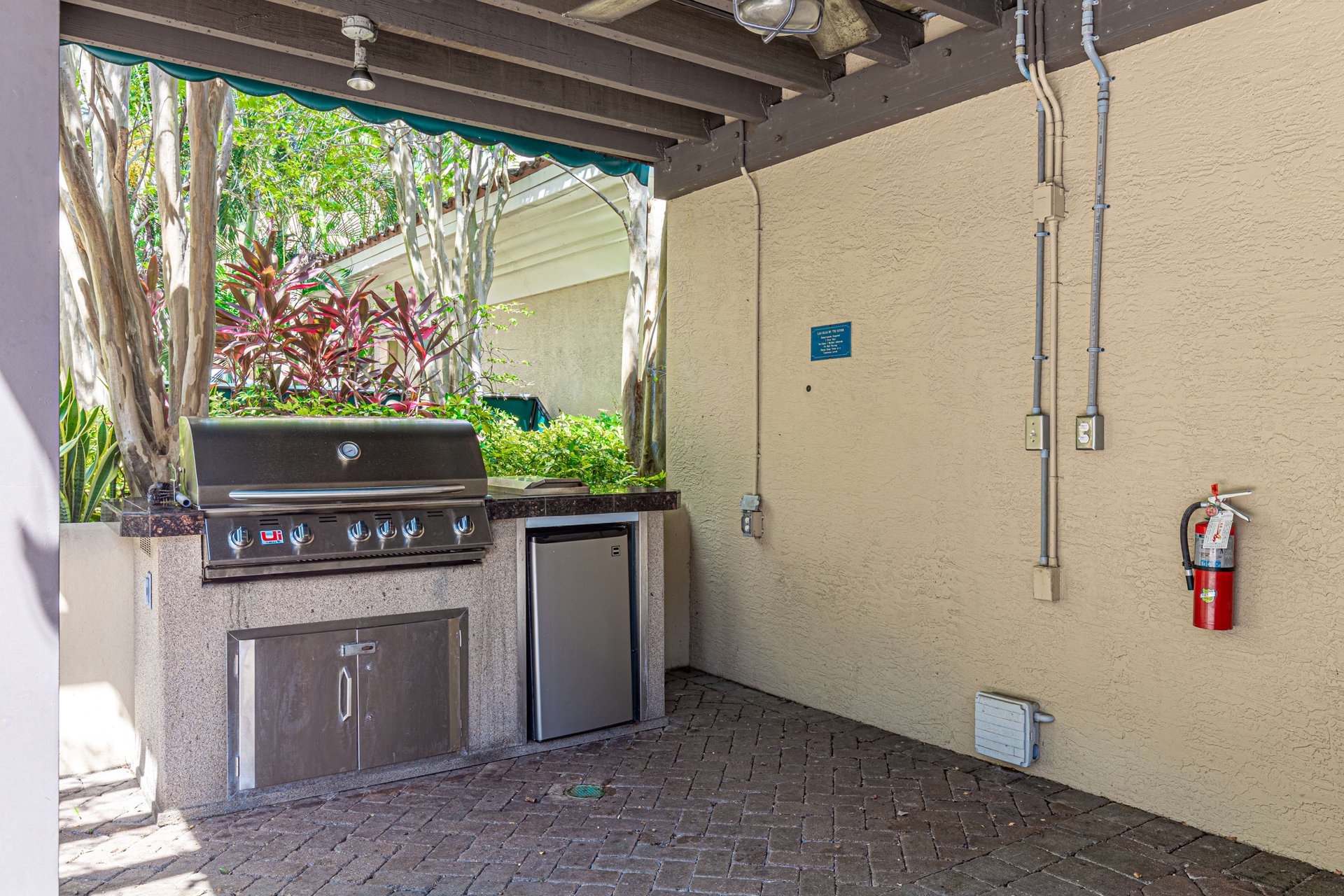 520 SE 5th Ave Unit: 2302