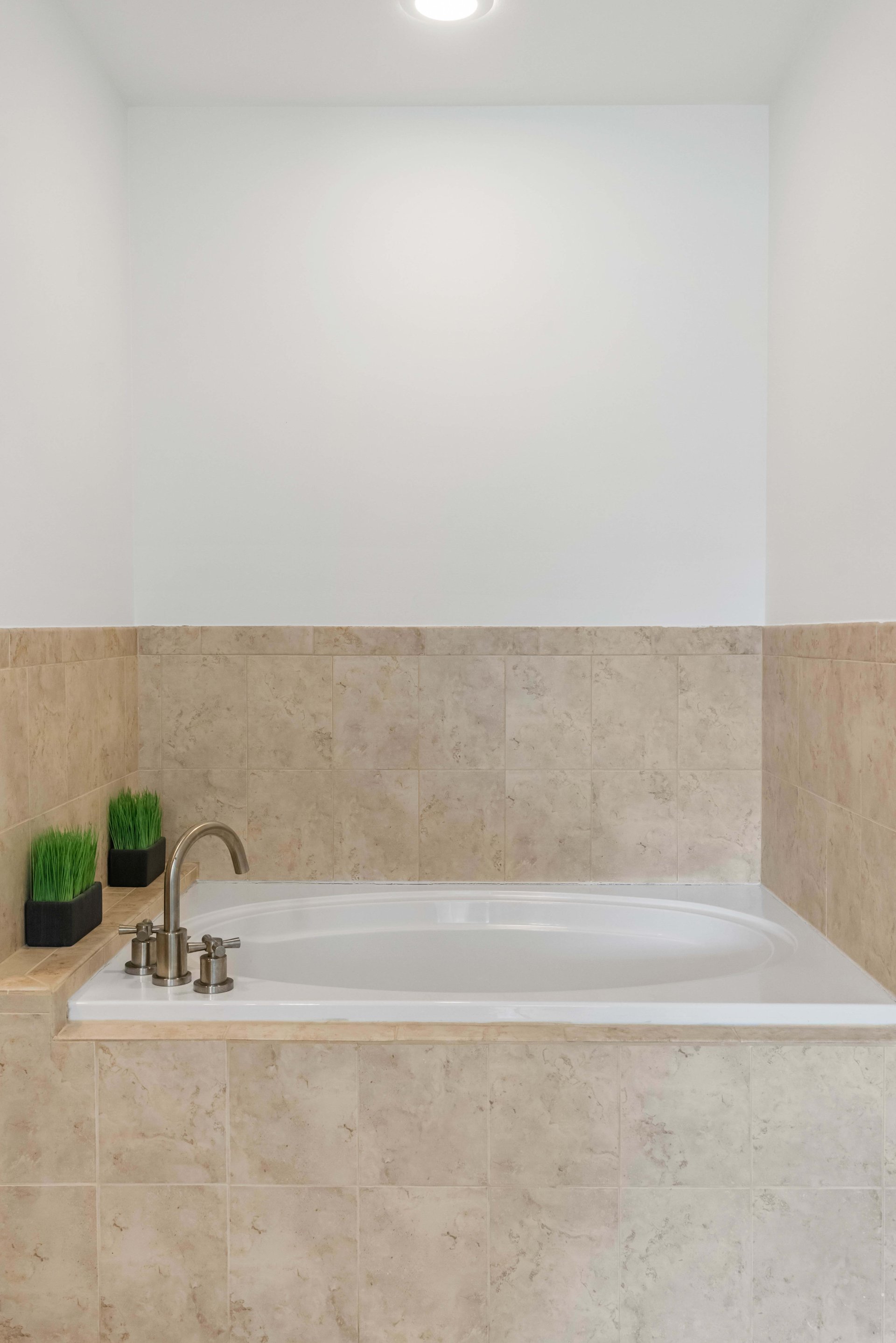 905 Juniper Street NE Unit: 506