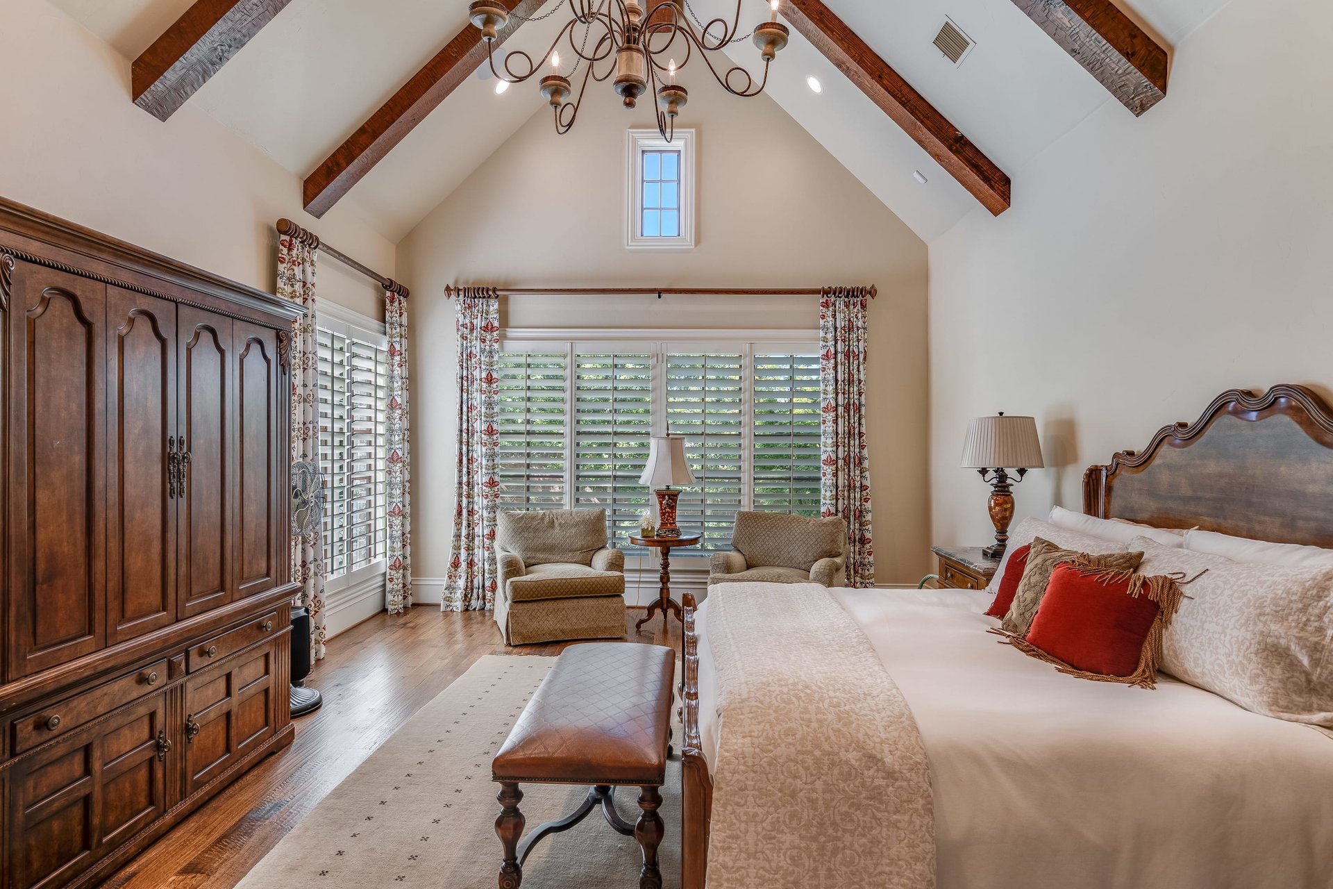 6400 Drawbridge Lane