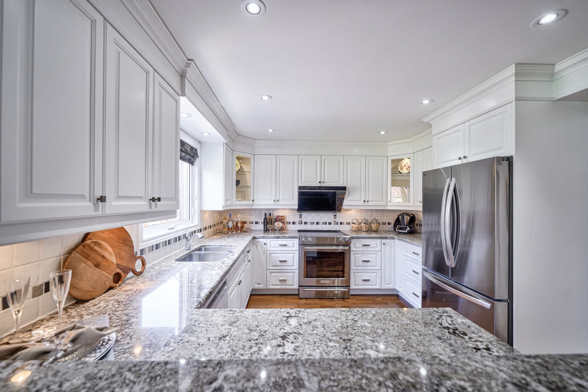 1237 Old Colony Rd