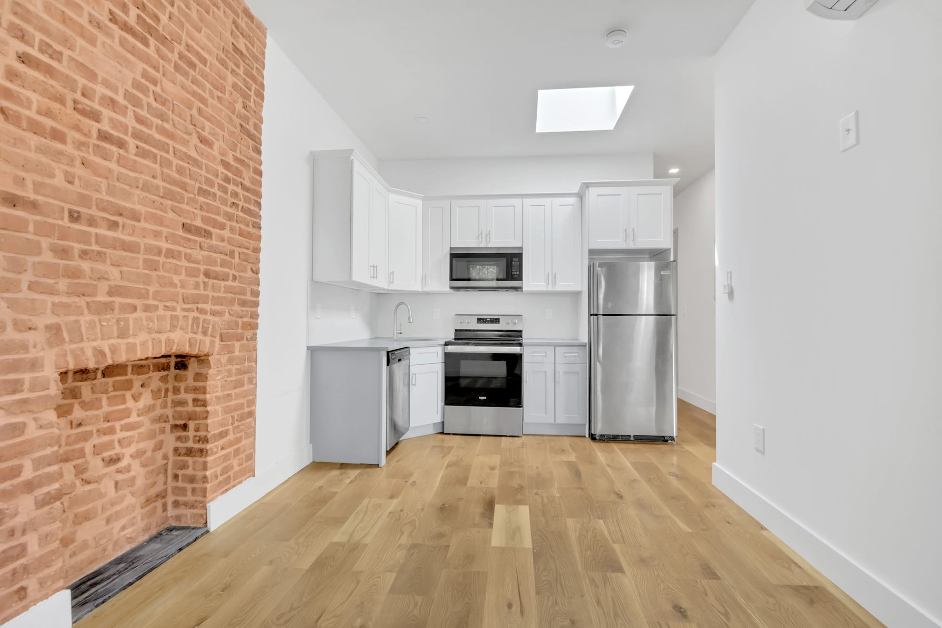 1101 Putnam Avenue, Unit 3
