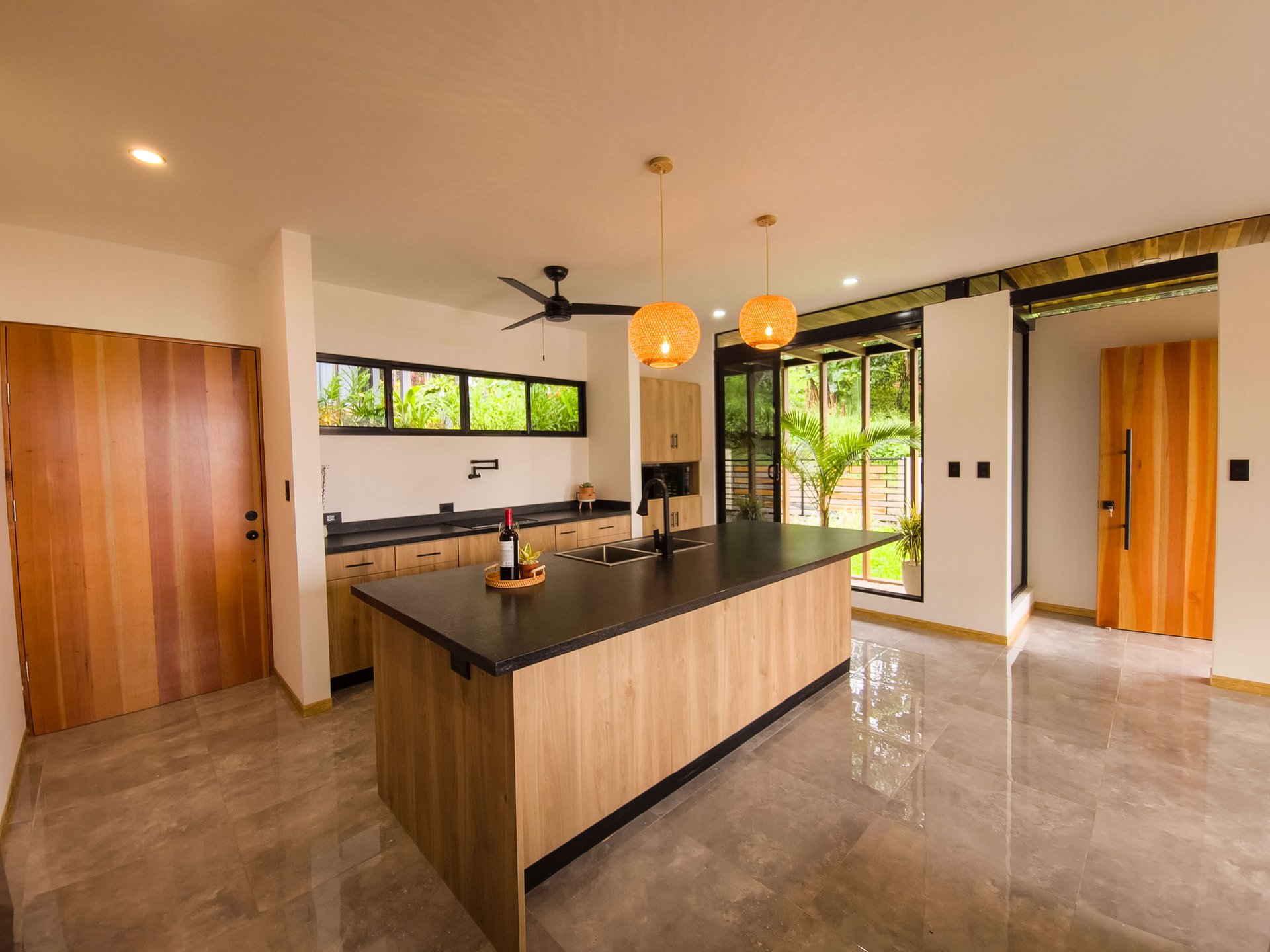 Jungle, Ocean, and exclusive elements to live in the tropics at Casa Elementum