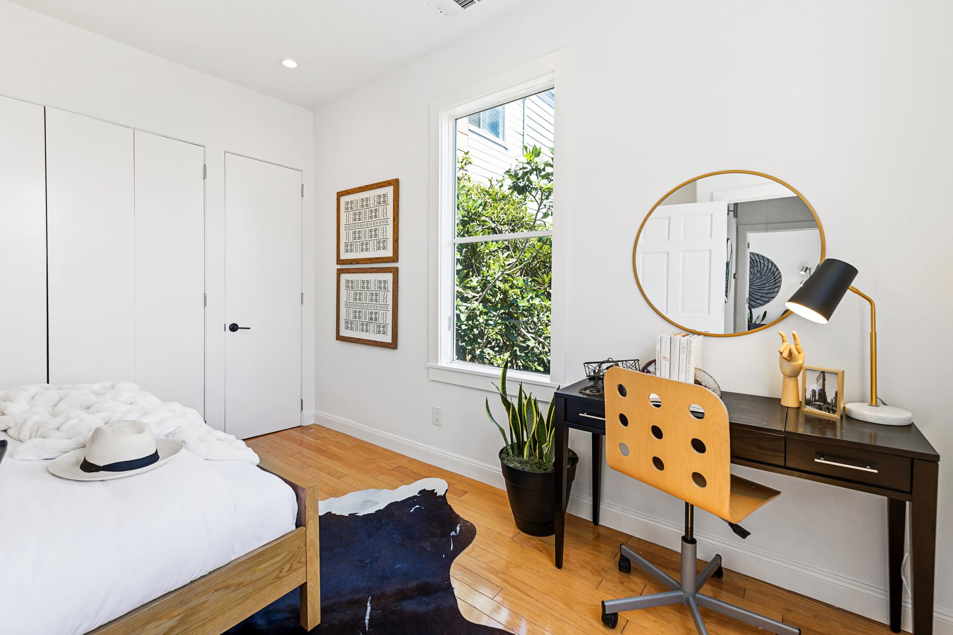  Chic House-like Condo on Potrero Hill 