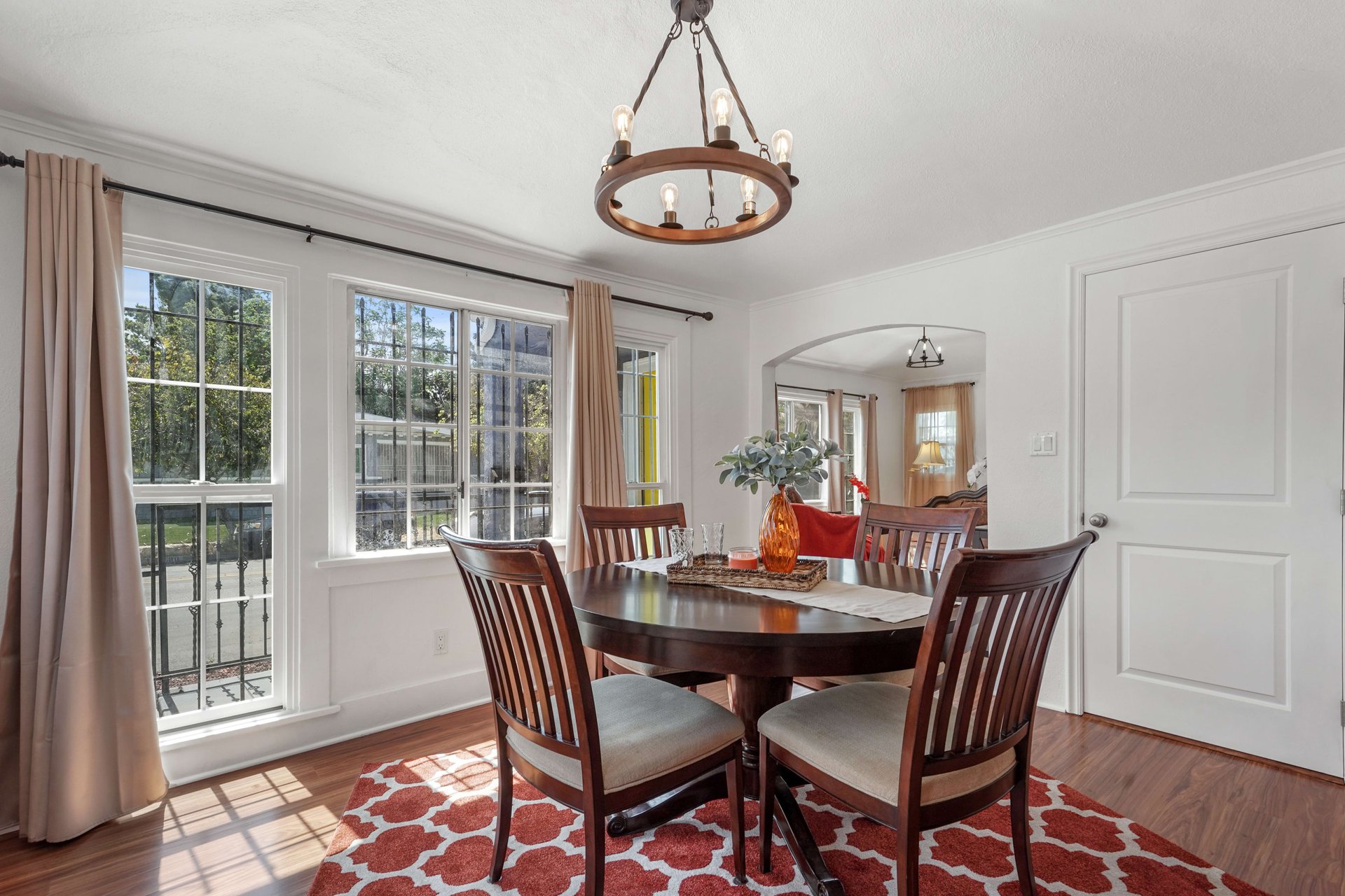Light and Bright Remodeled Country English in Mid Los Angeles!