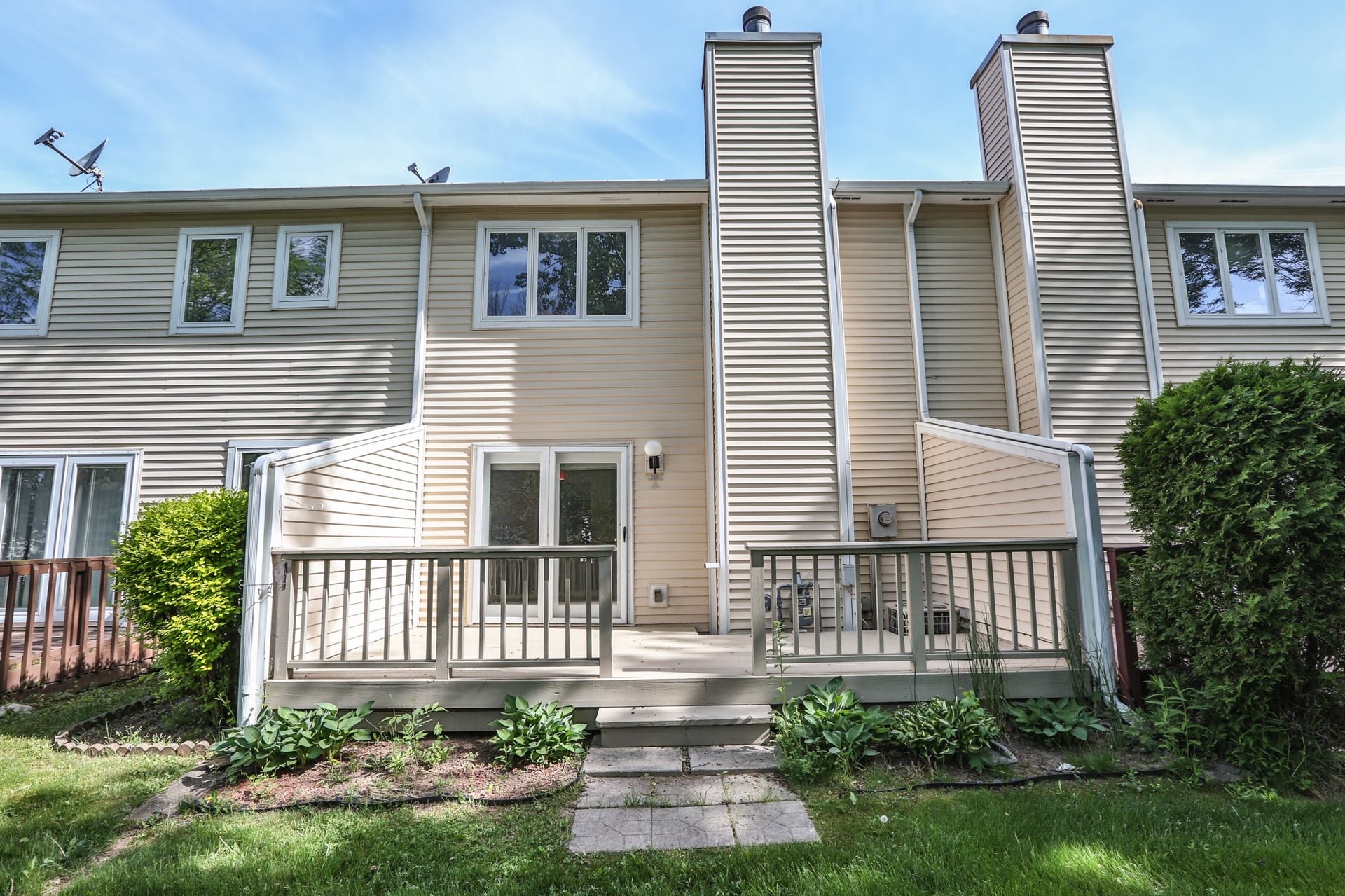 40 Southwick Ct.