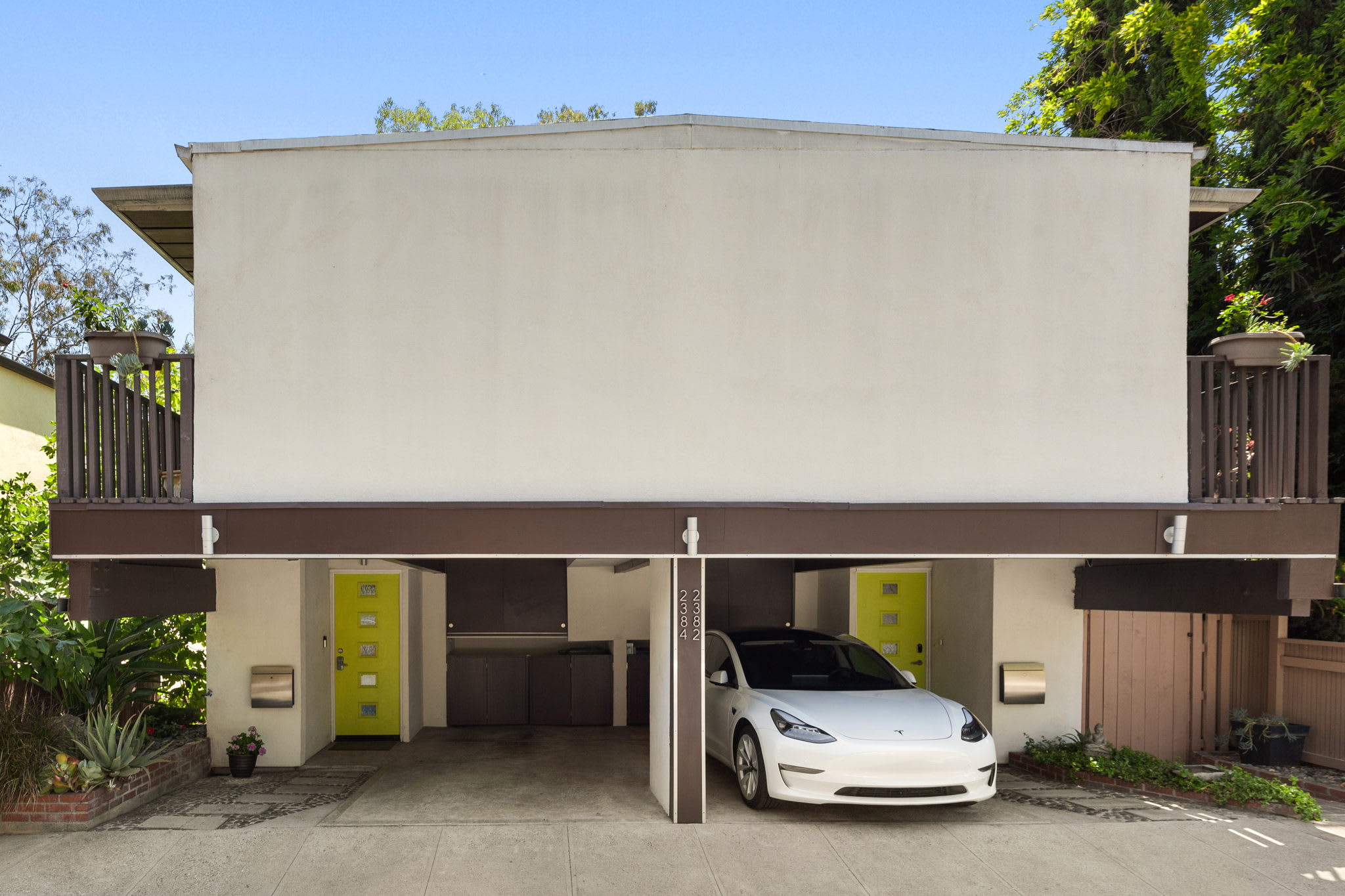 Magnificent Post and Beam Mid-Century Modern Duplex in Silverlake