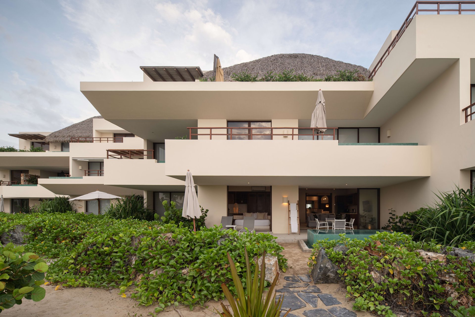 Marea Beachfront Villa G31