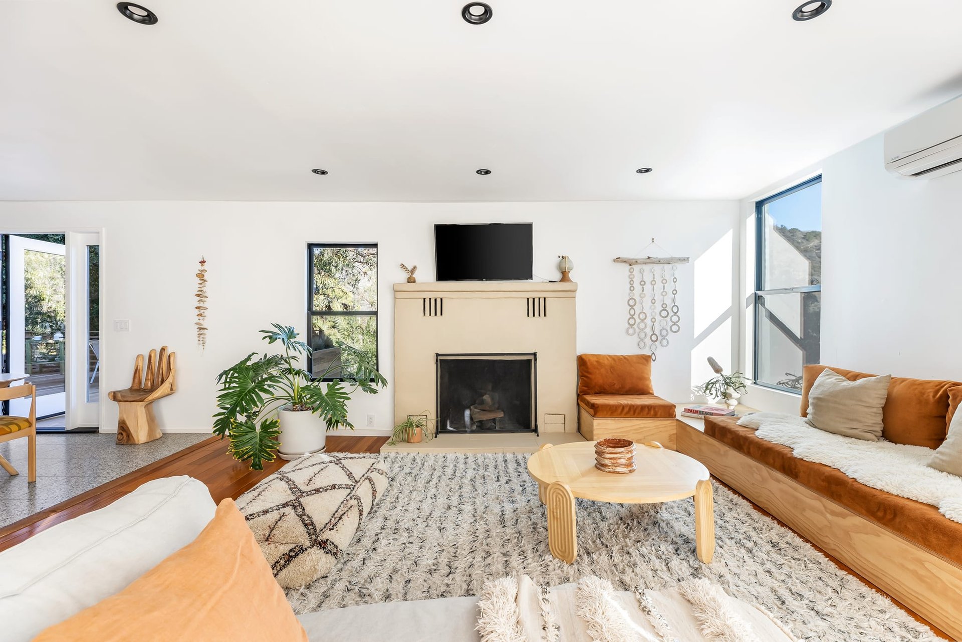 22878 Portage Circle Dr