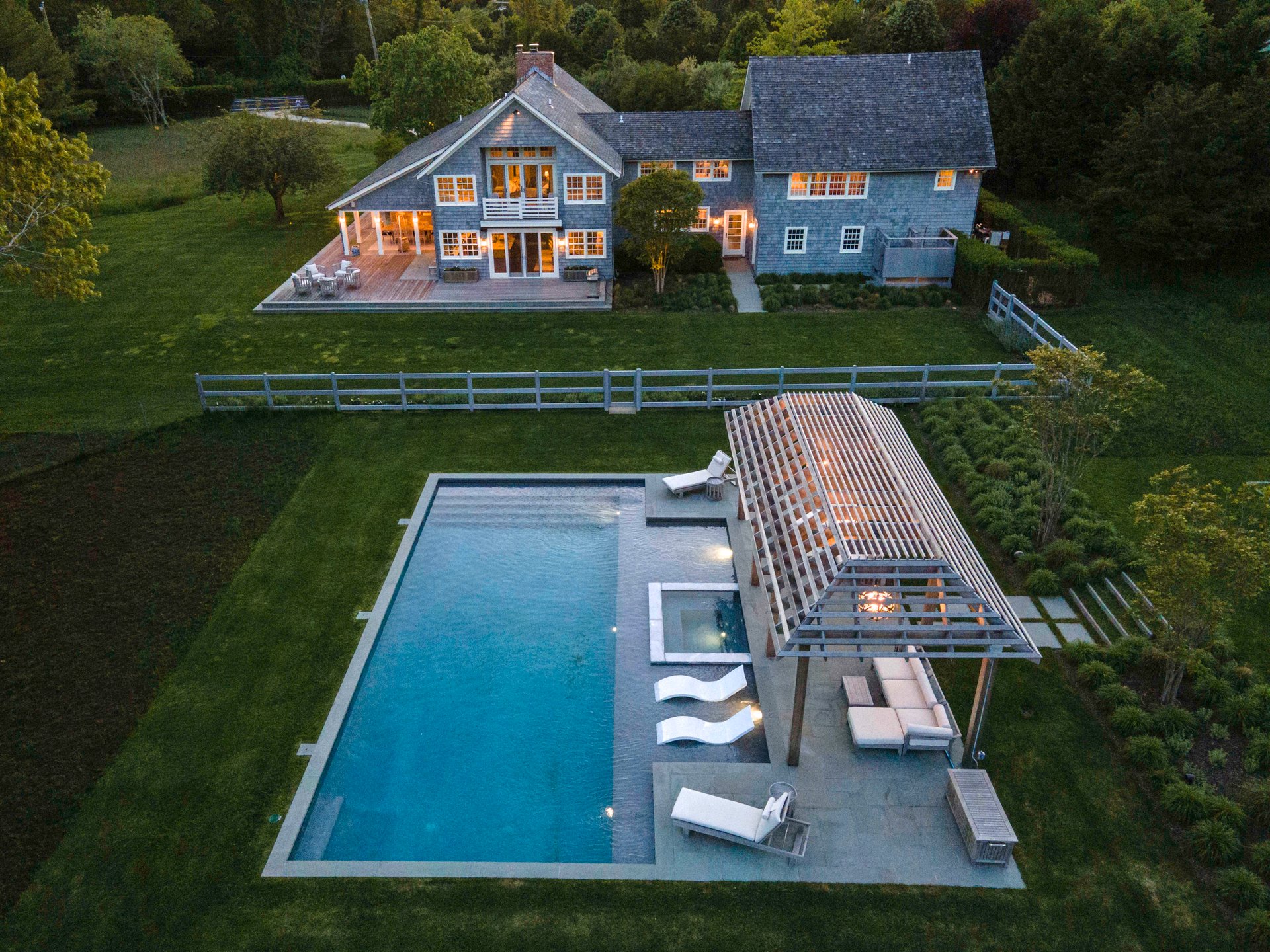 Upscale, Updated Sag Harbor Farmhouse in Waterfront Neighborhood