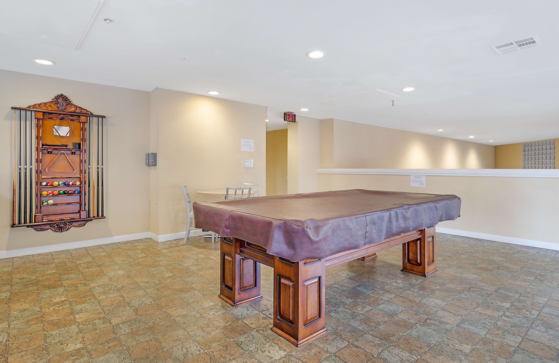 1501 Front St #325