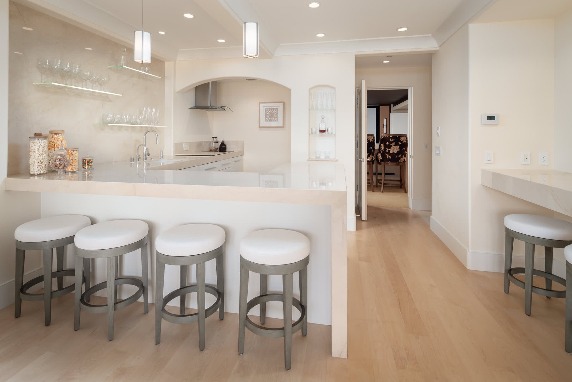 4390 Camino Privado