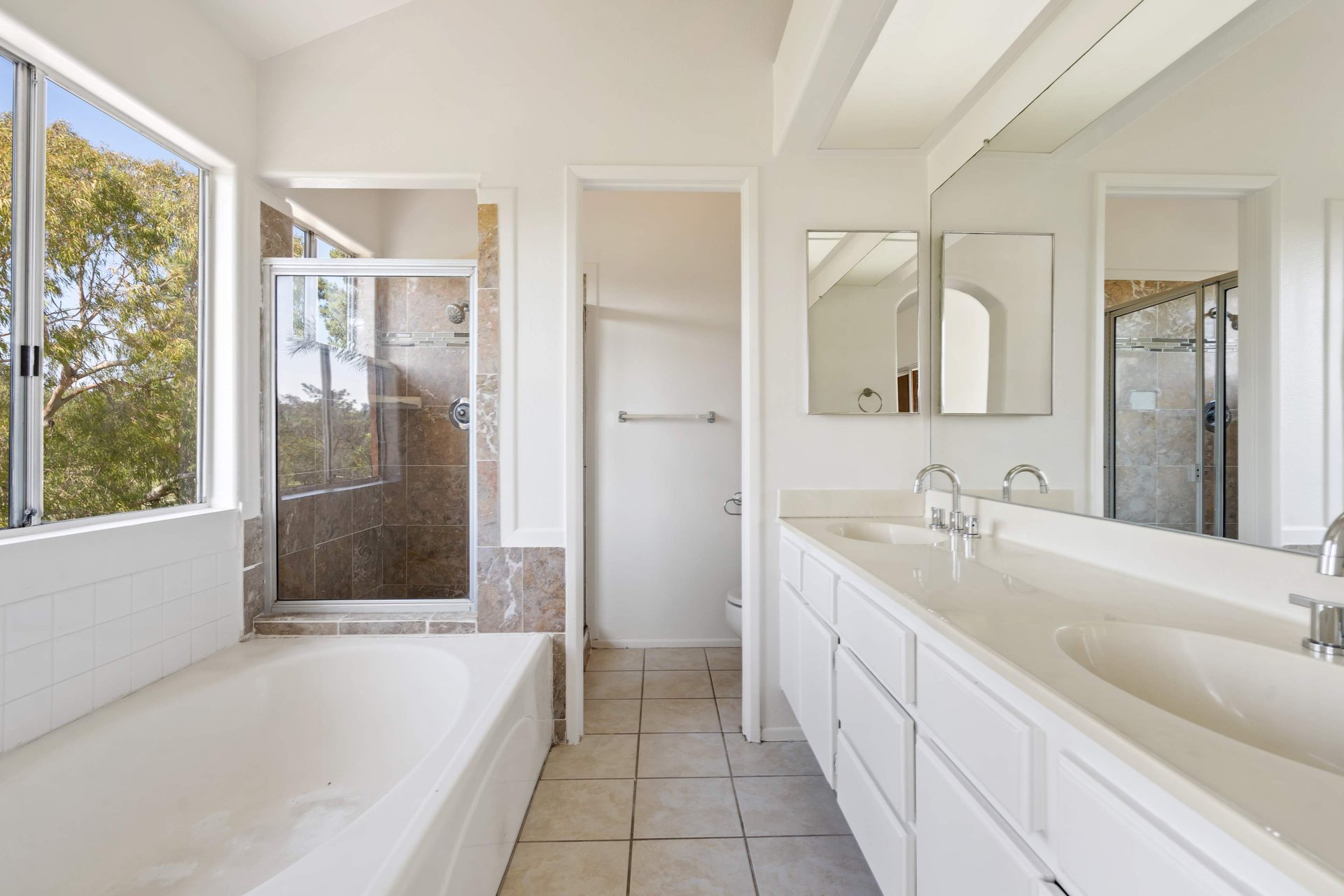 1472 Golfcrest Pl