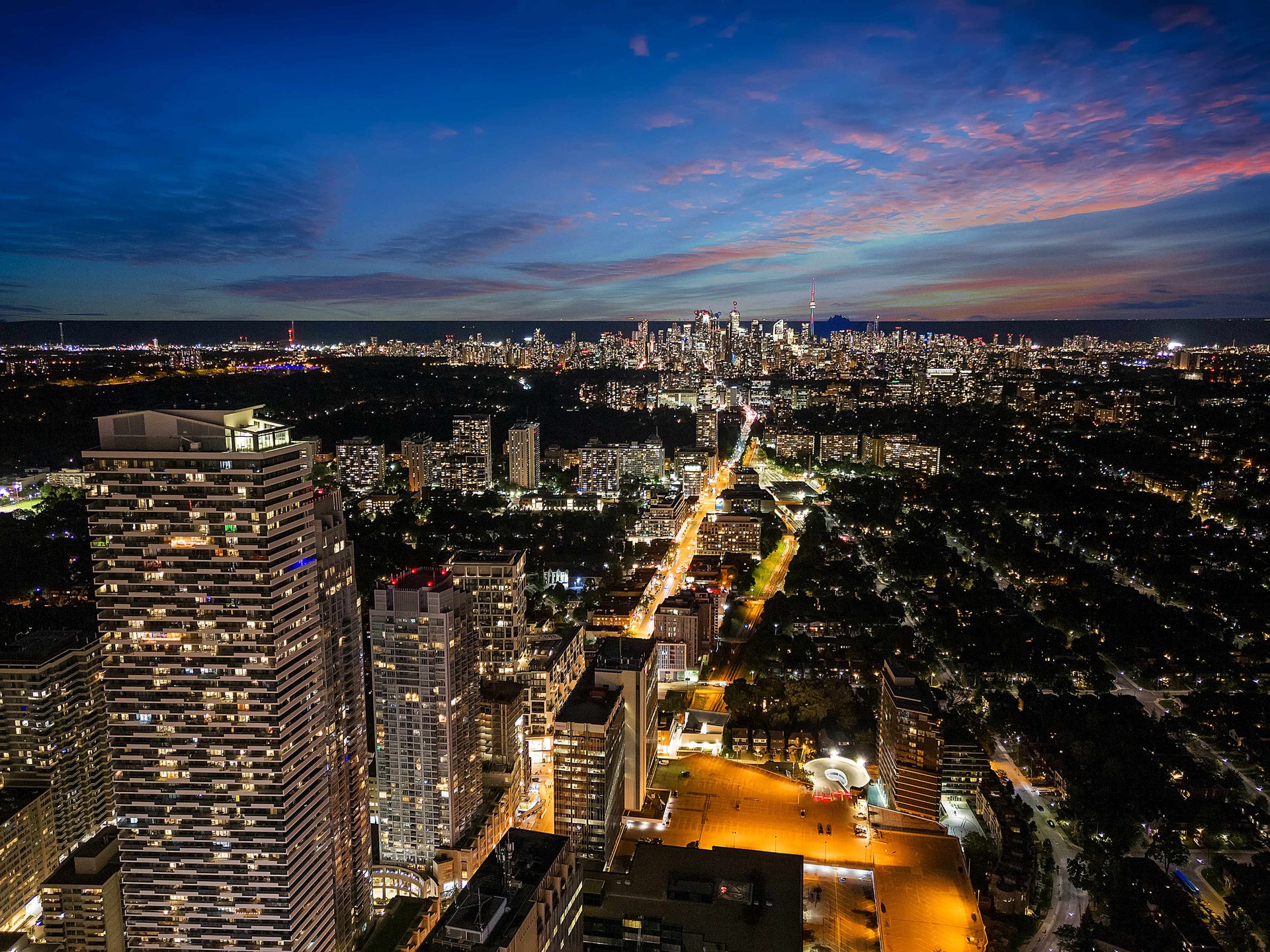 2191 Yonge St Suite 5202
