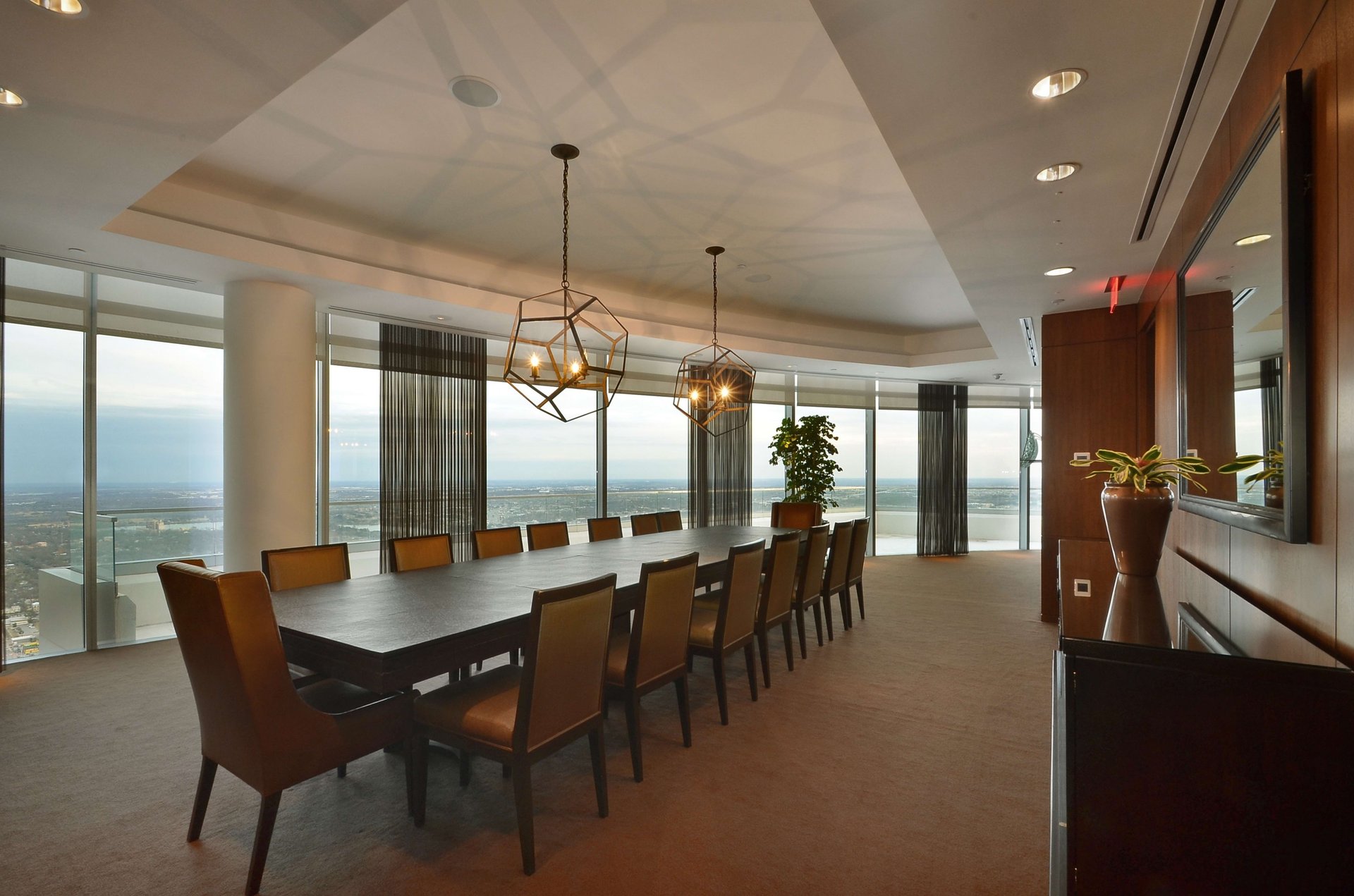 200 Congress Ave #44J