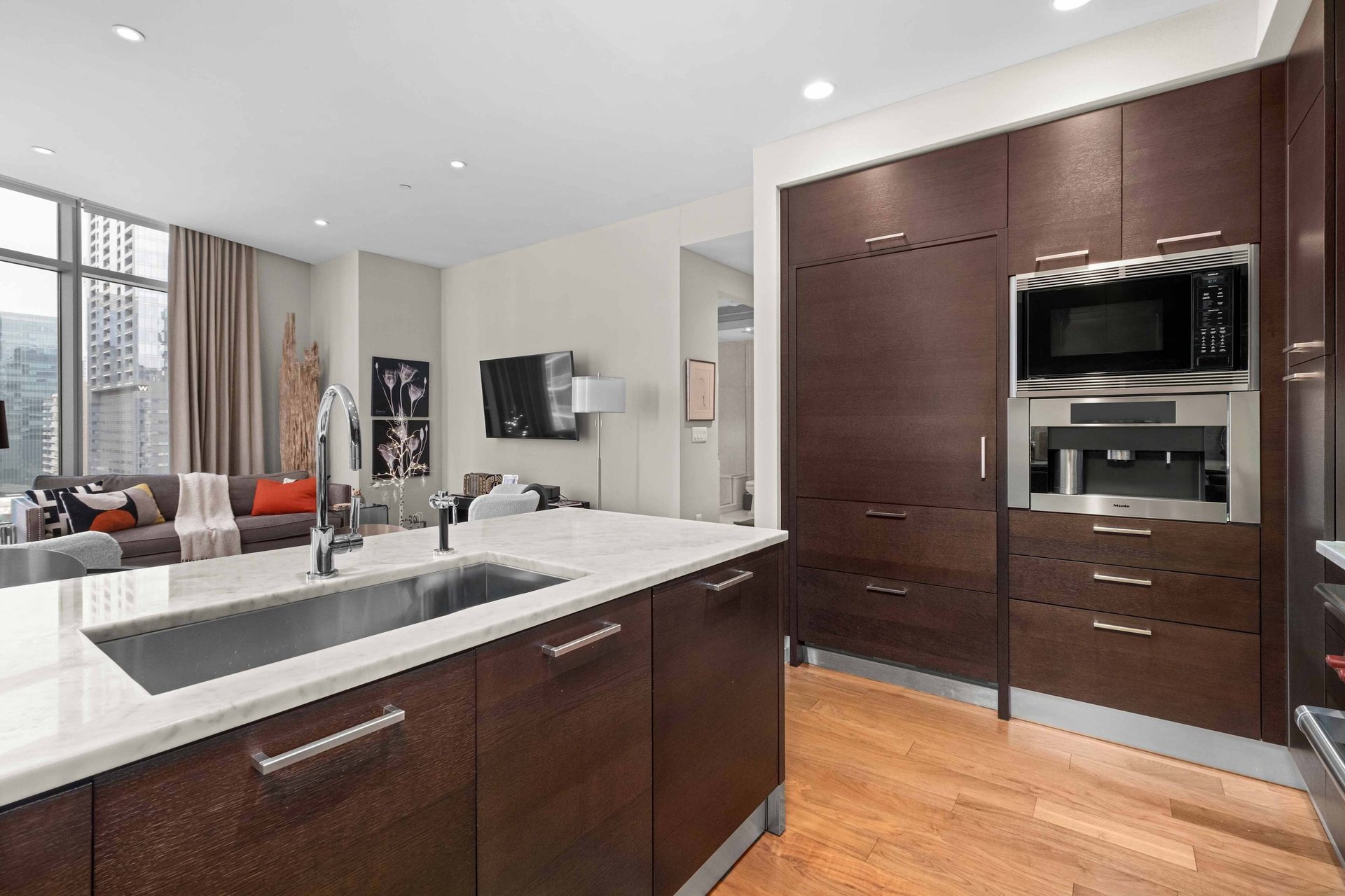200 Congress Ave #15C