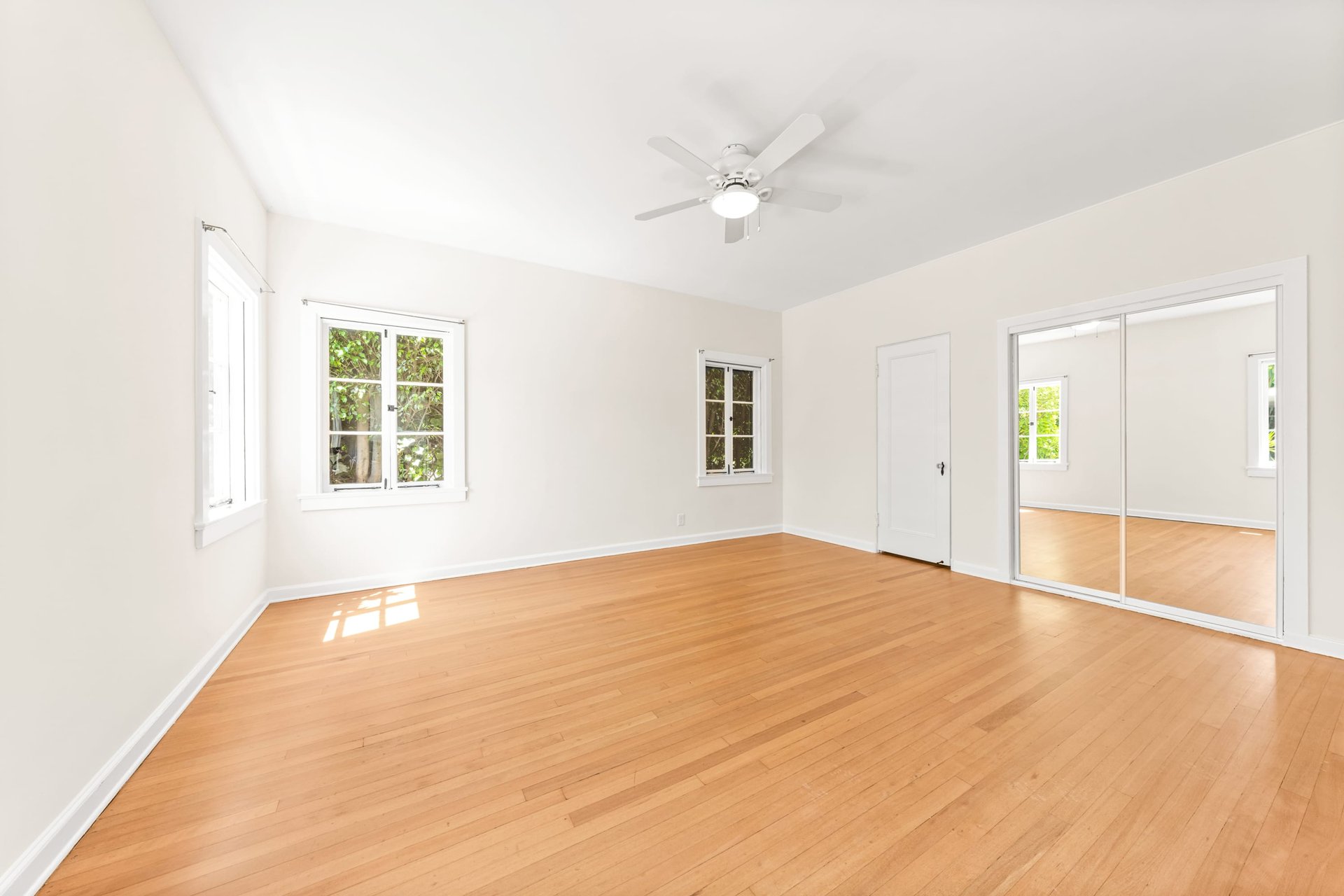 171 N Orange Dr, Hancock Park