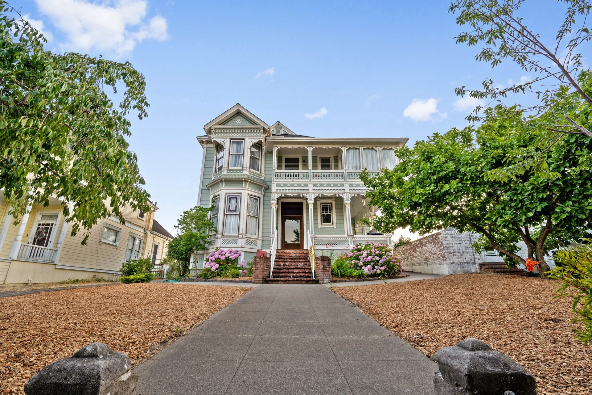 325 Post St