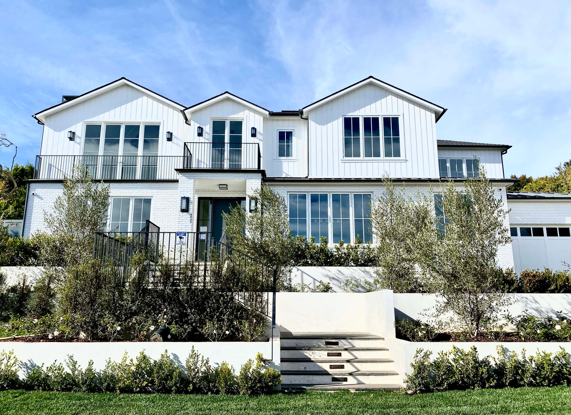 1633 Amalfi DR