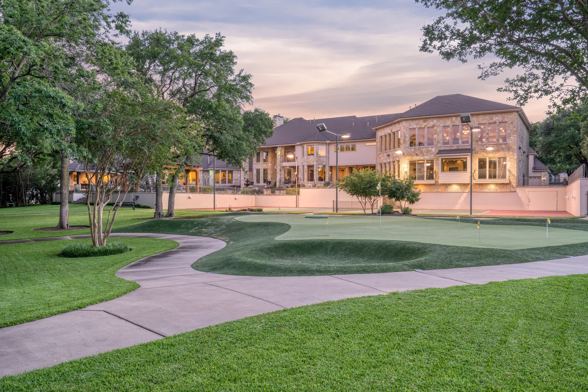 3 Acre Willow Bend Country Golf Course View!