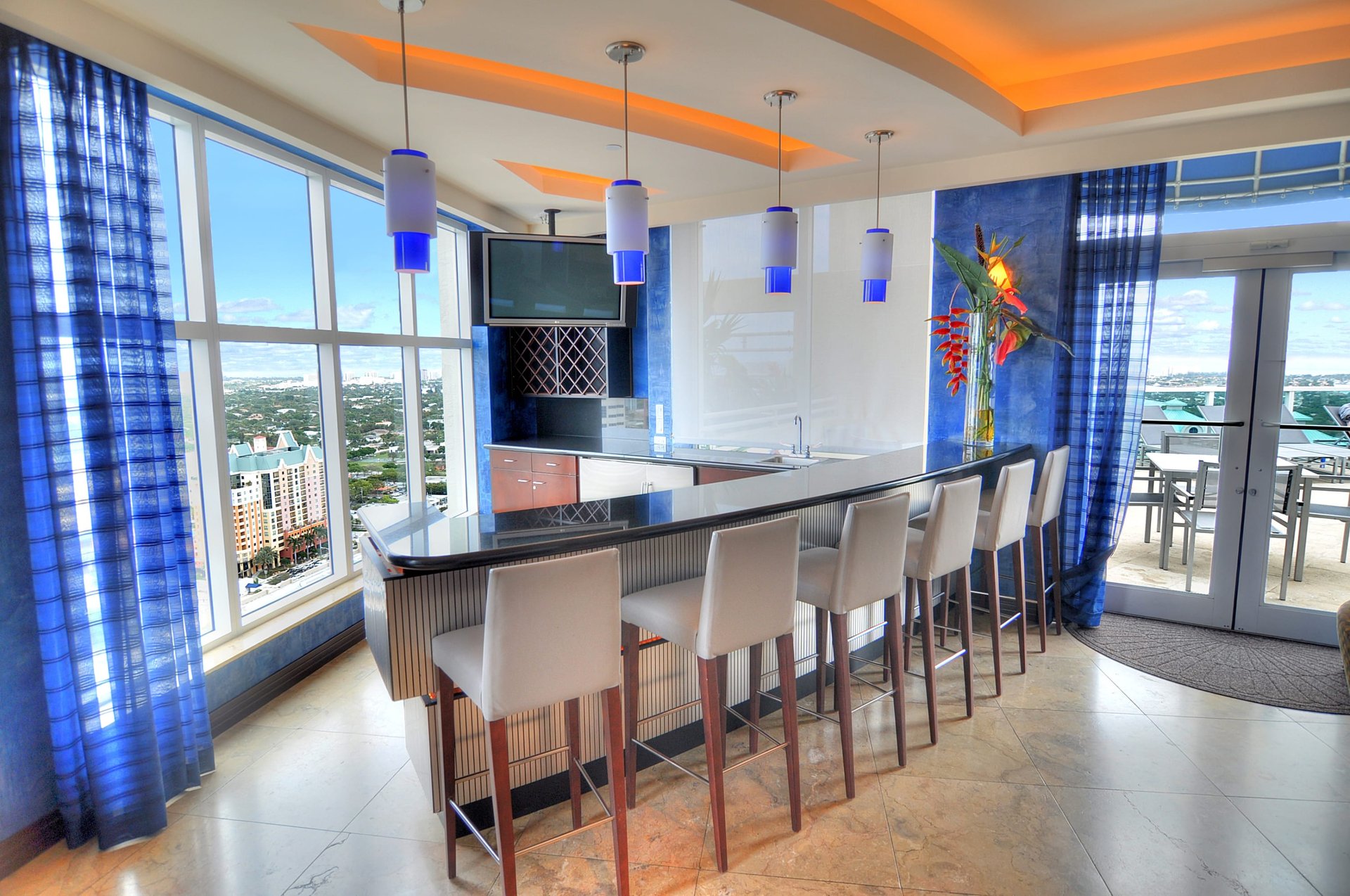 350 Las Olas Place 2820