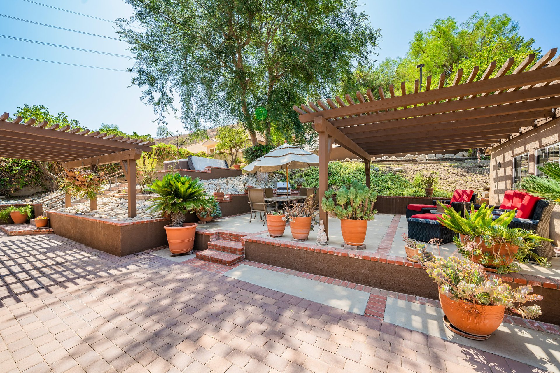 A Lil Bit O' Country in Shadow Hills * SOLD at full price