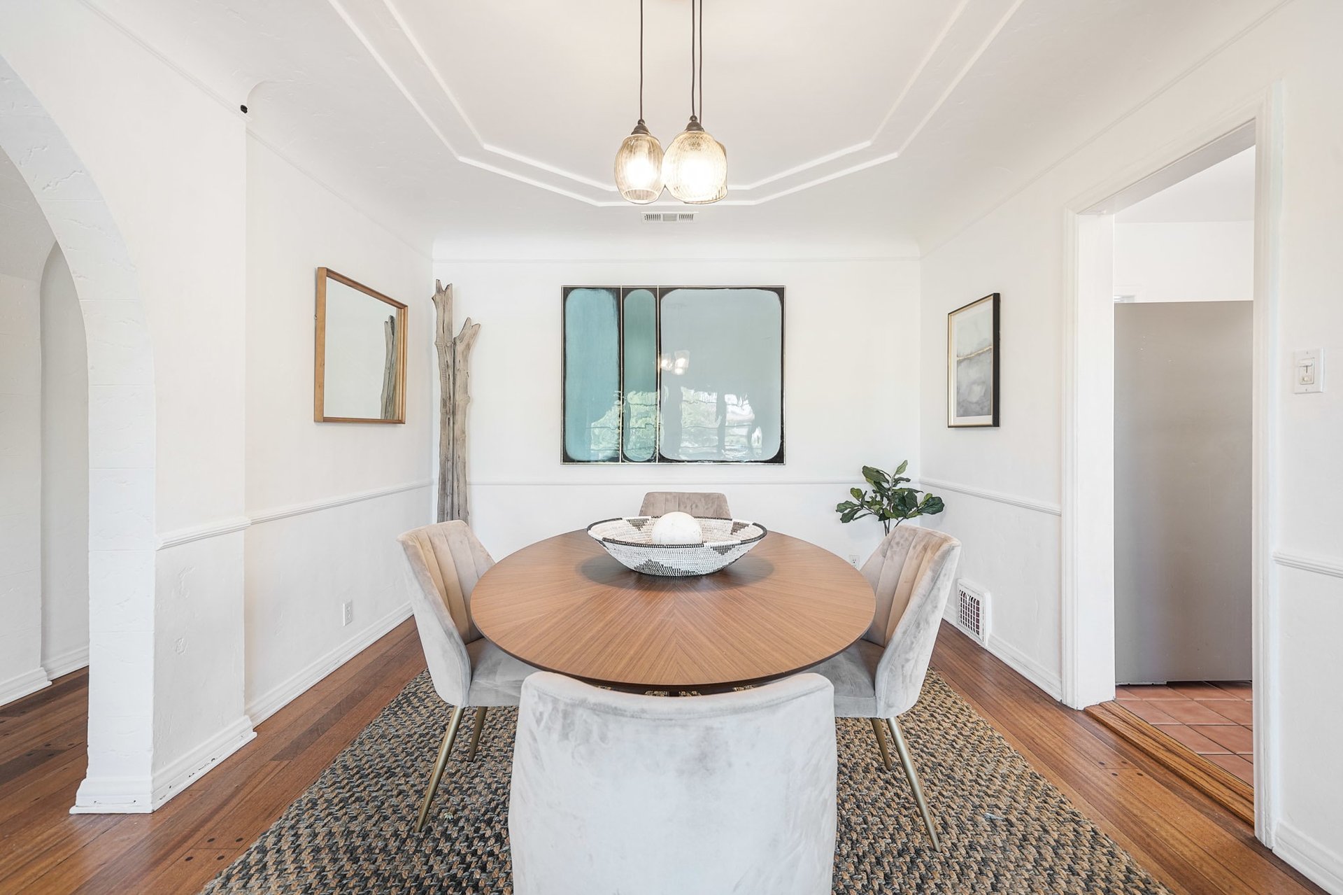 Beautiful Spanish Trophy Duplex in Wilshire Vista