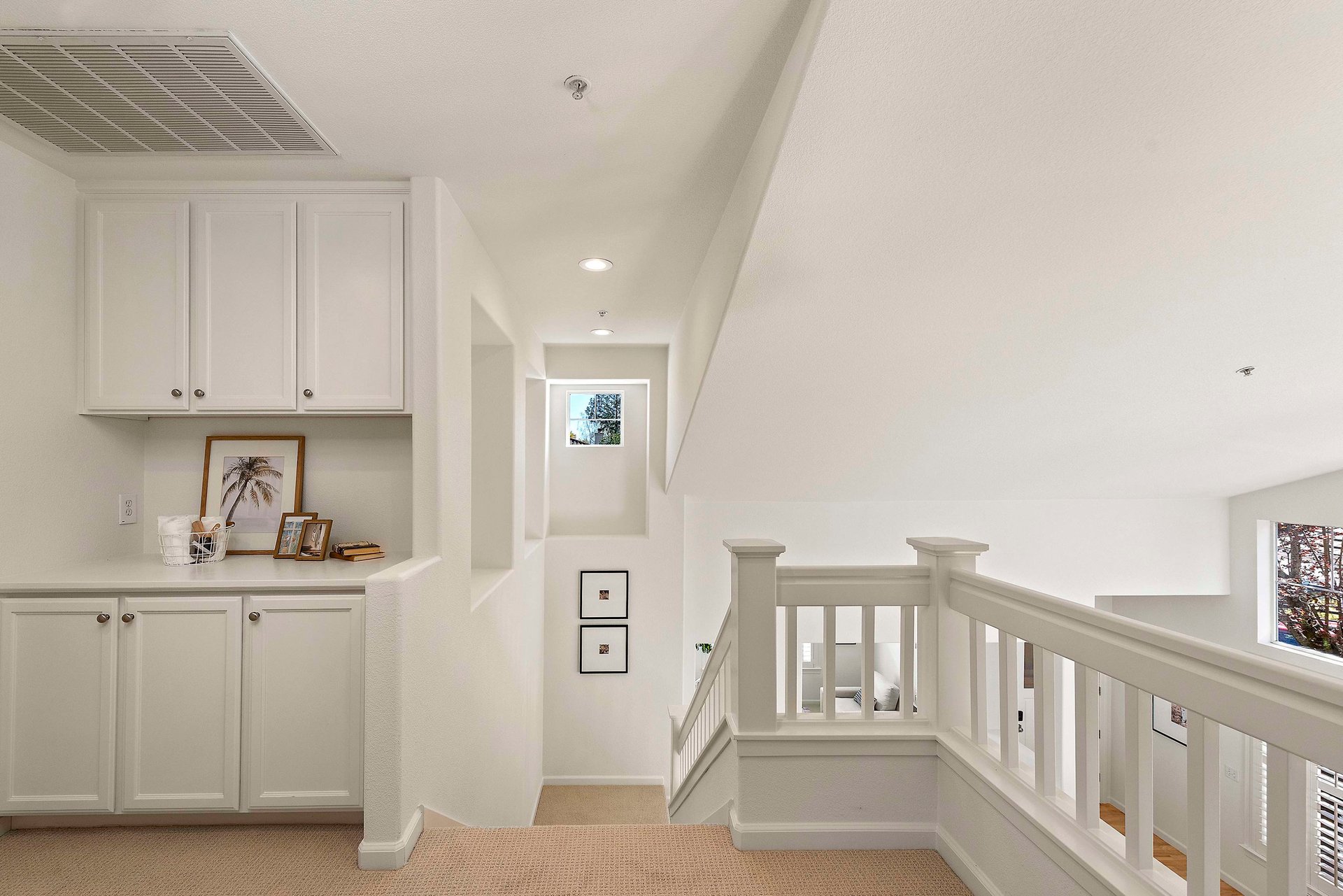 27 Presidio Dr