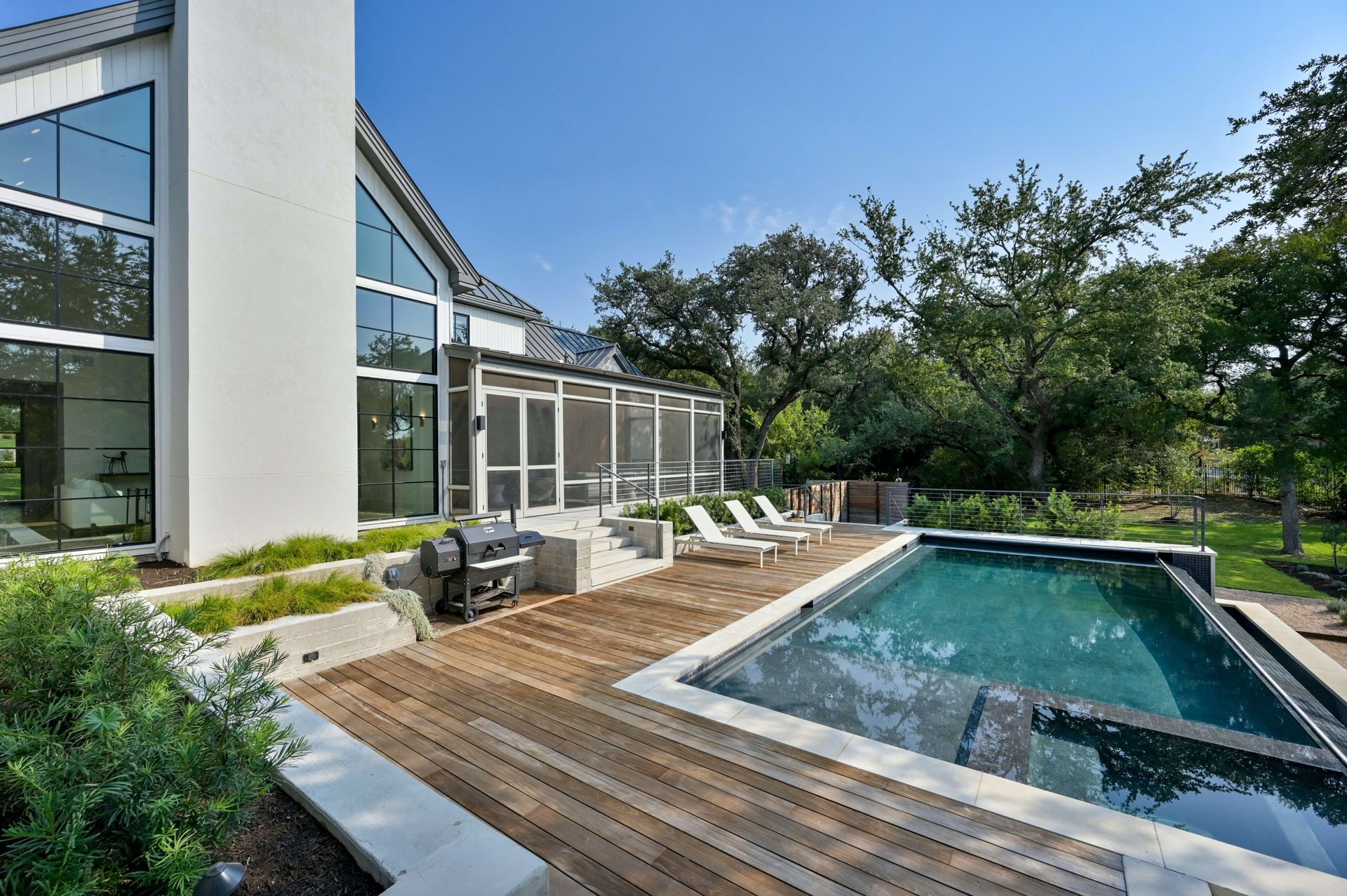2501 Berenson Lane