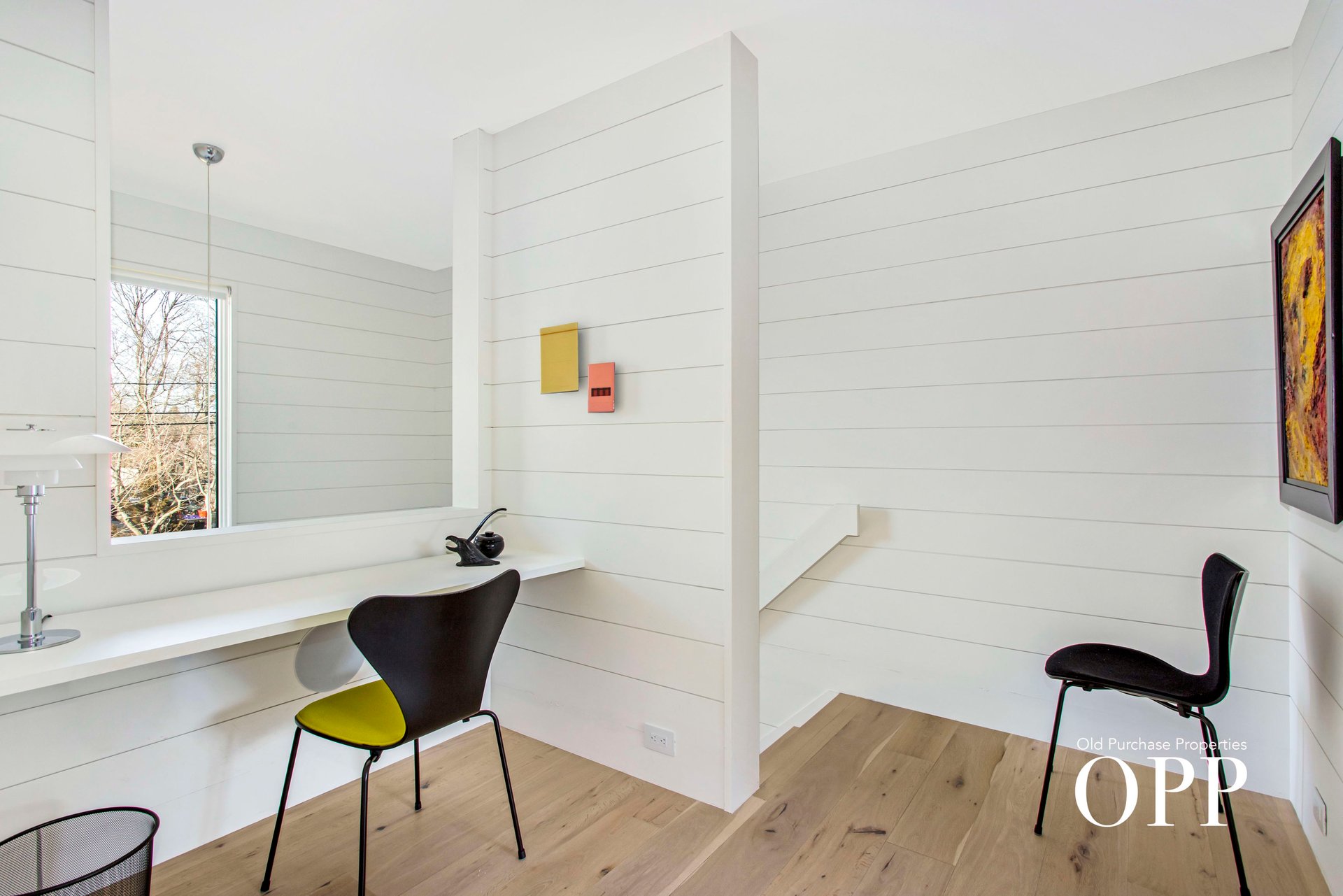 A PRISTINE HOME CLOSE TO EVERYTHING