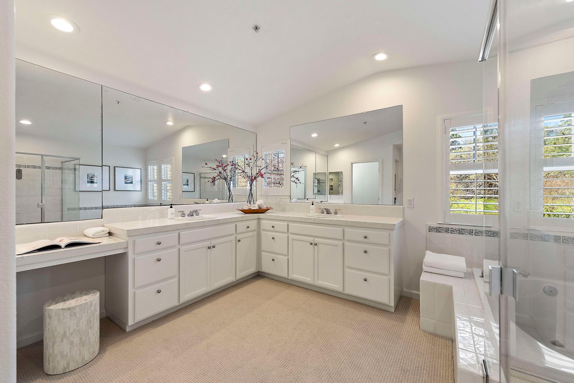 27 Presidio Dr