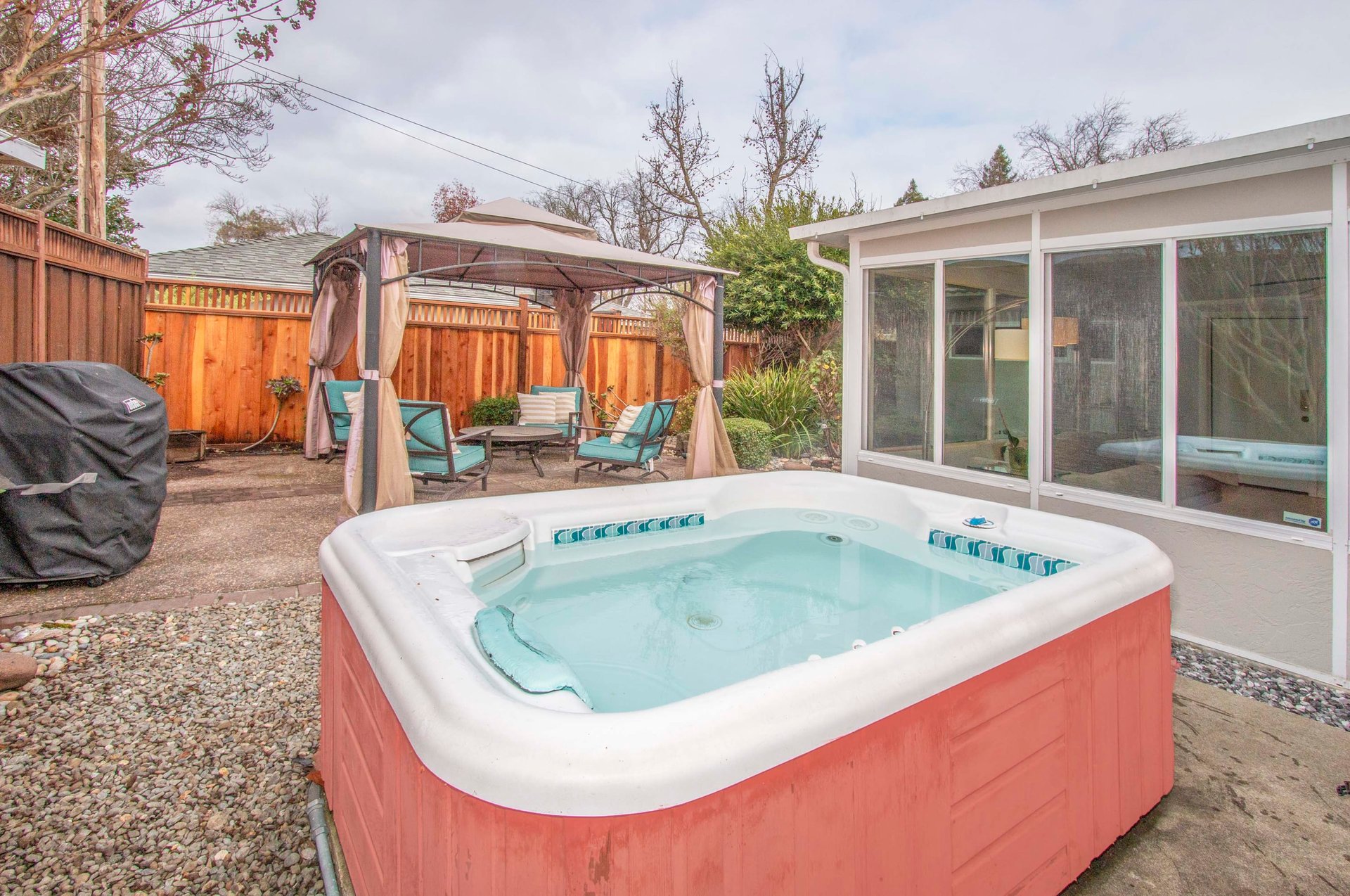 2706 Sussex Way