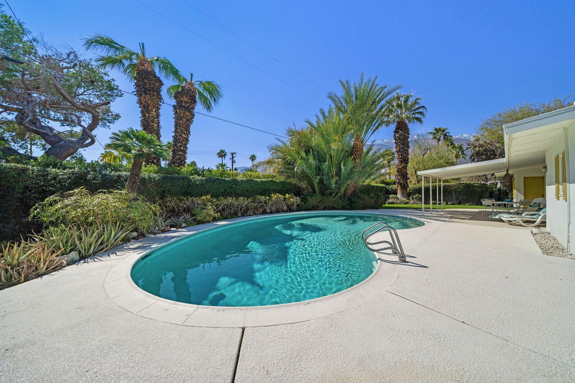1061 Olive Way