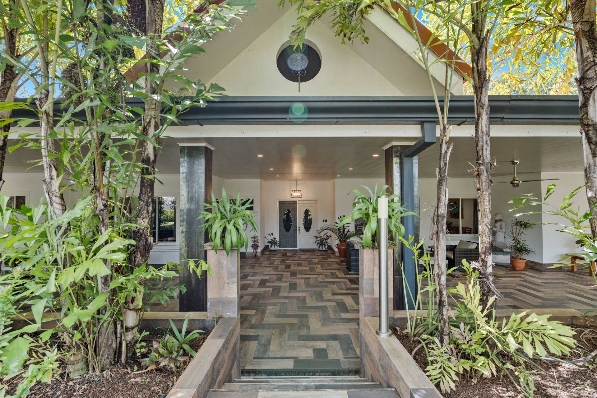 Casa de Palmas | Beautiful gated community just 5 min. to the beach!