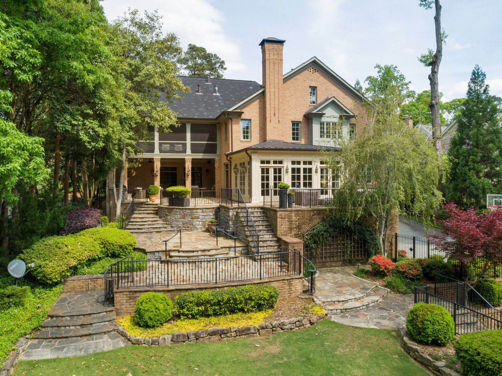 3825 Vermont Rd NE