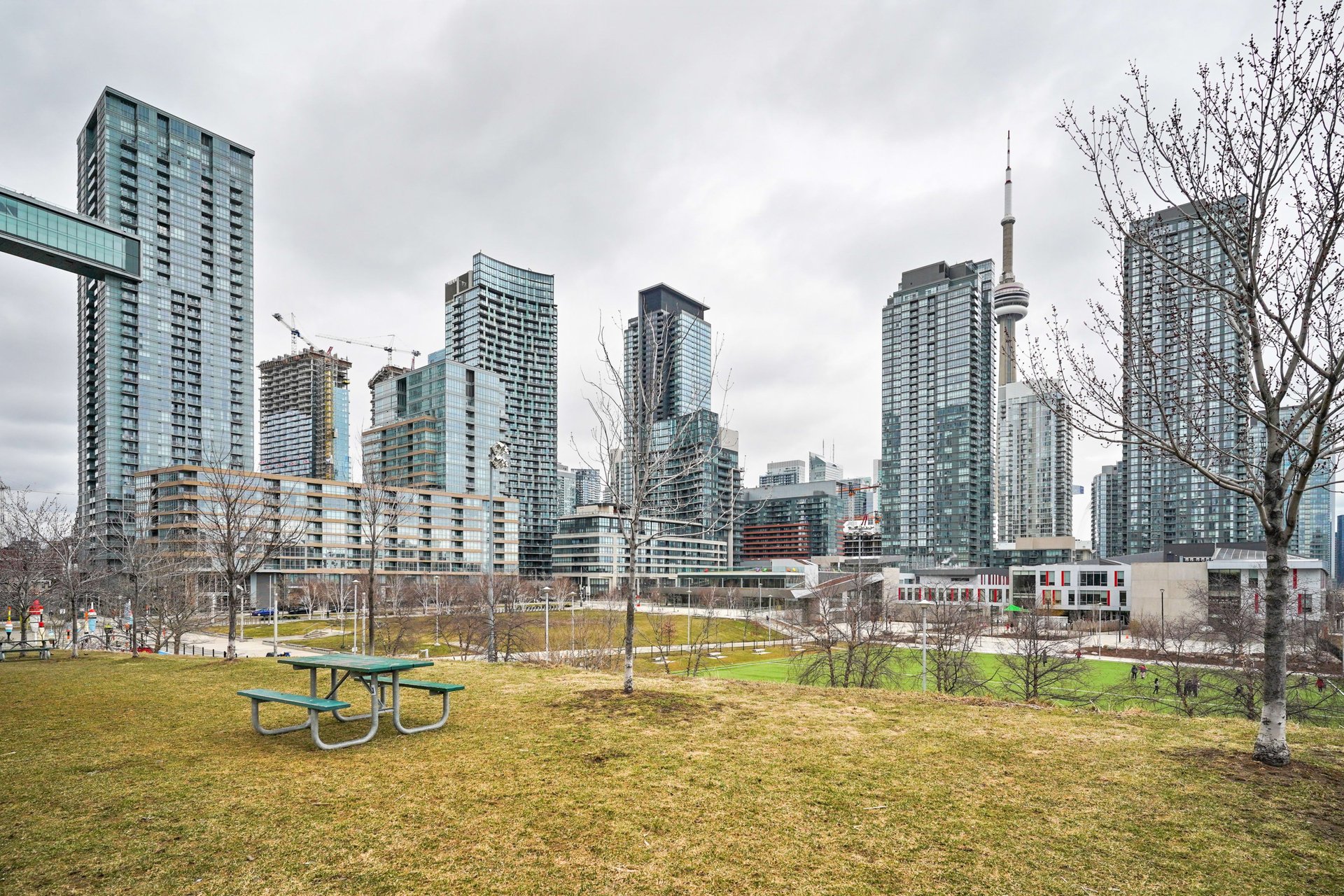 170 Fort York Blvd Suite 1702