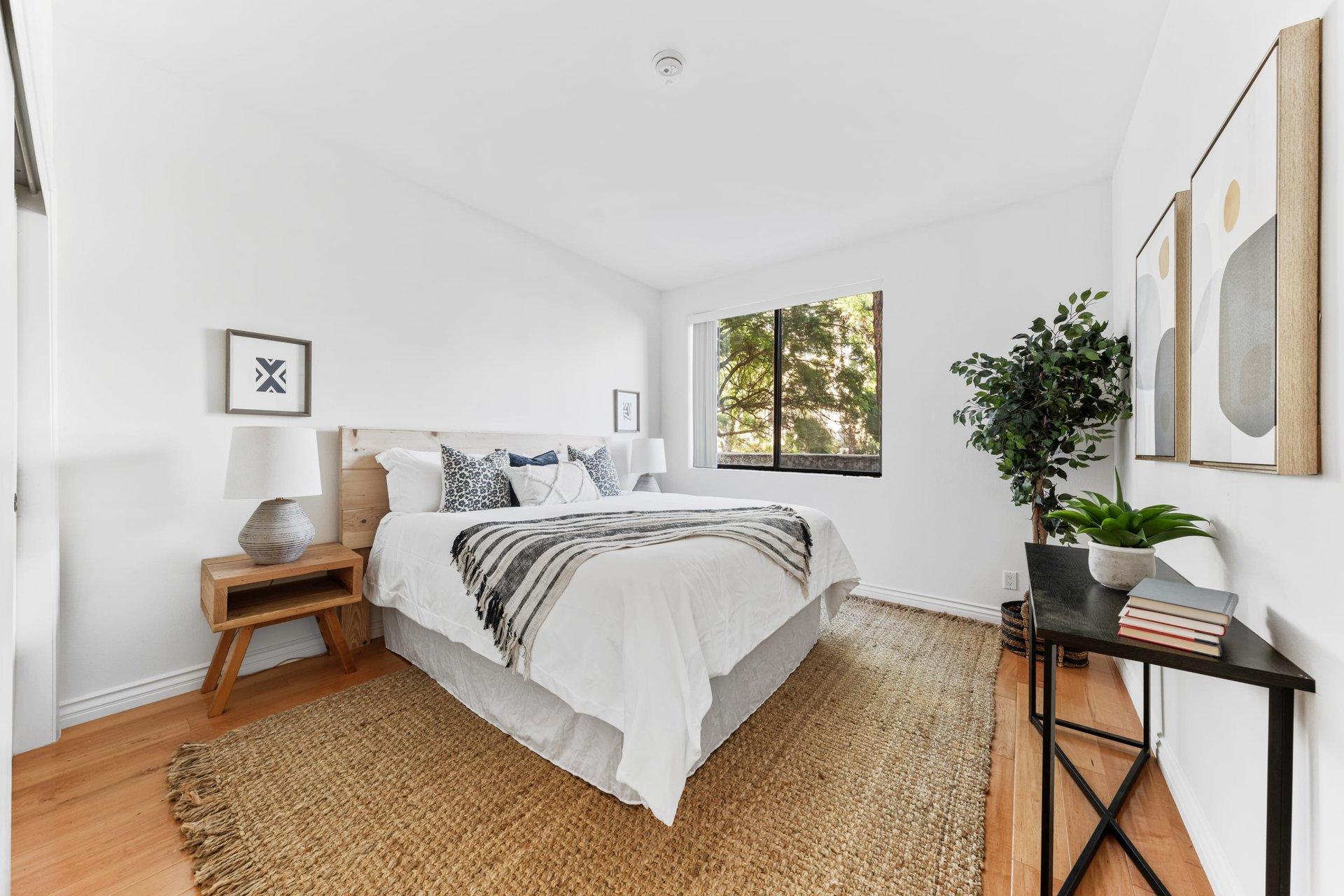 1663 Veteran Ave #101, Westwood