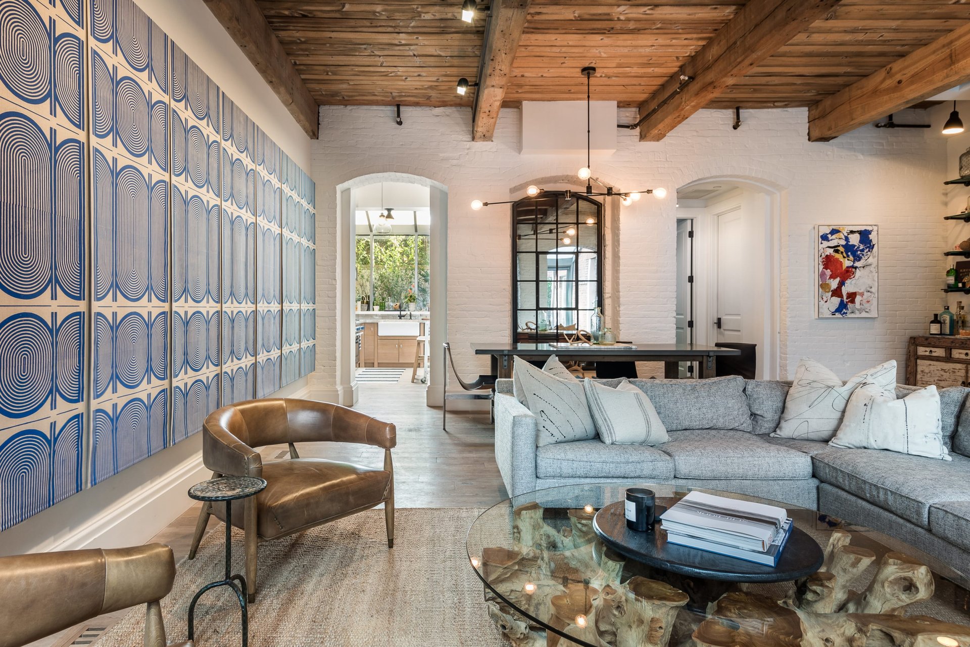 Elegant 3-Bed Factory Loft at Watchcase