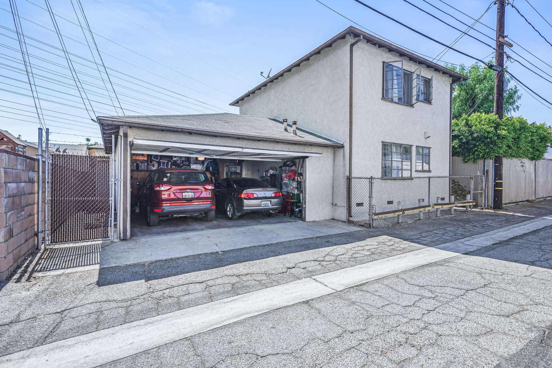 Rare opportunity to own a Garden-style 3 Unit Income Property in highly-sought Magnolia Park Burbank!