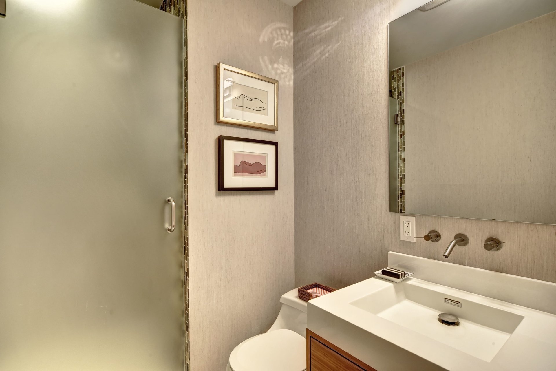 Fabulous Sag Harbor Village Cottage