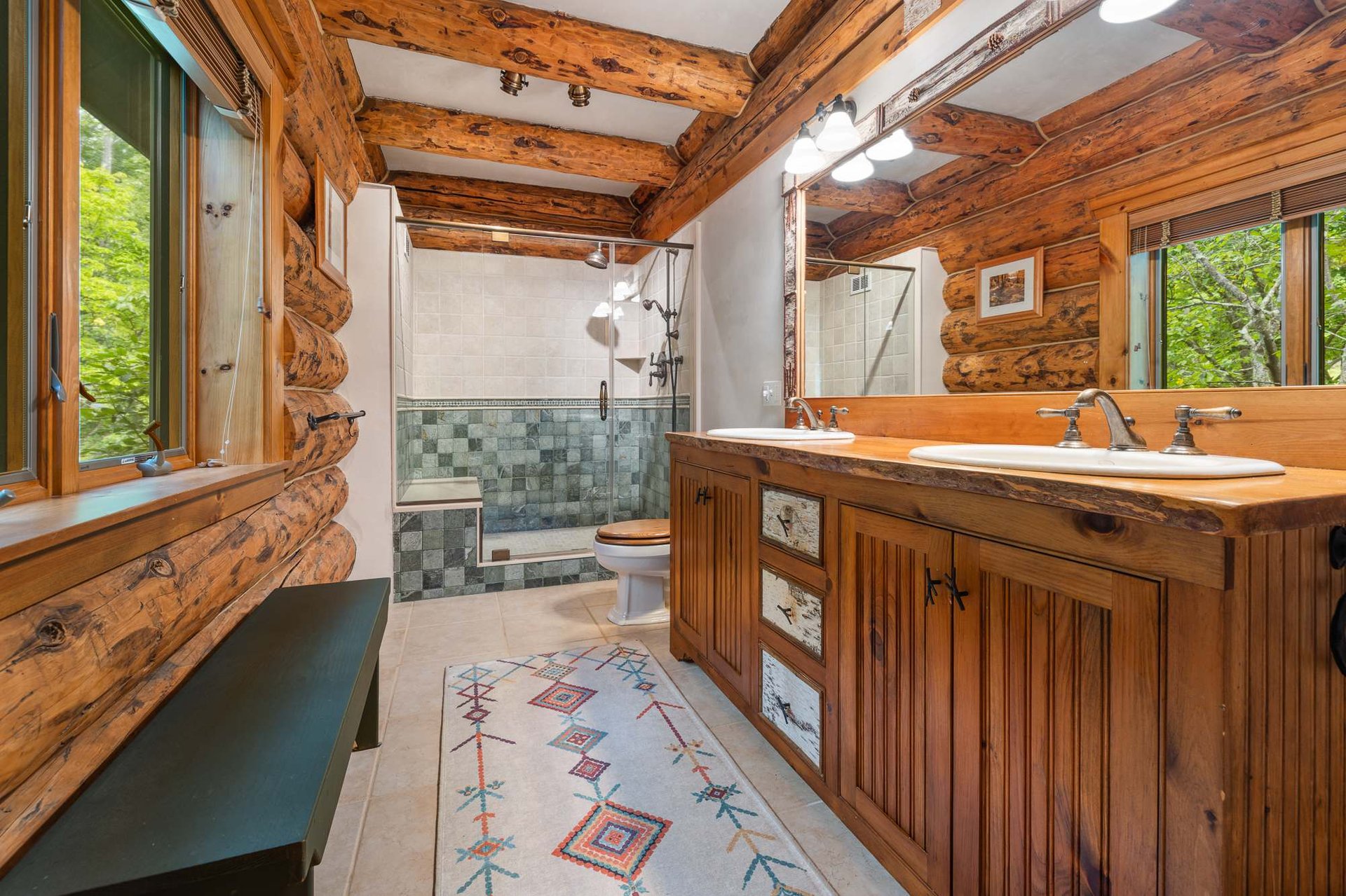 Exclusive Mountain Log Home - Monthly Rental Avail.