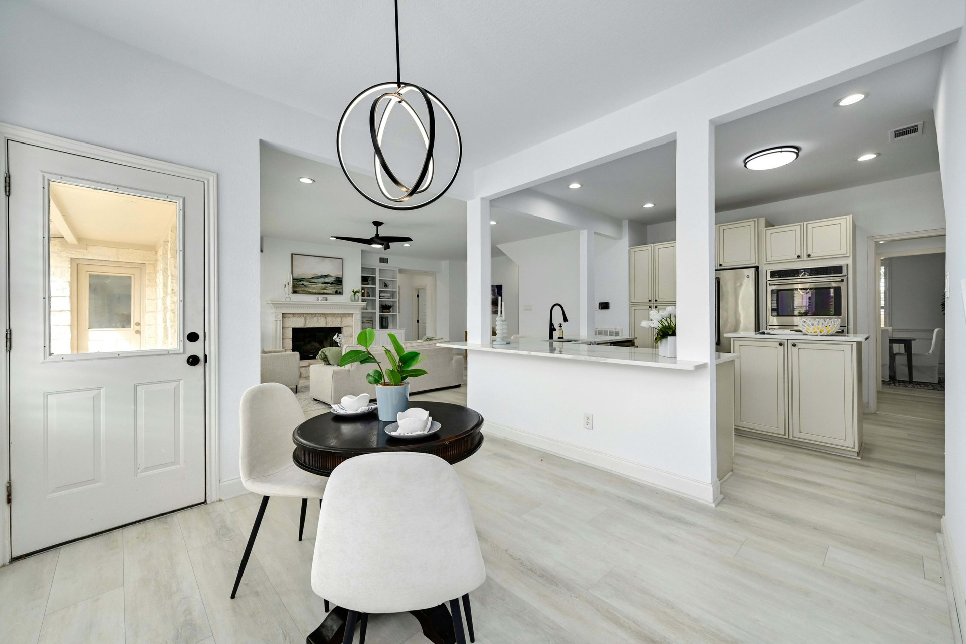 12305 Carlsbad Drive
