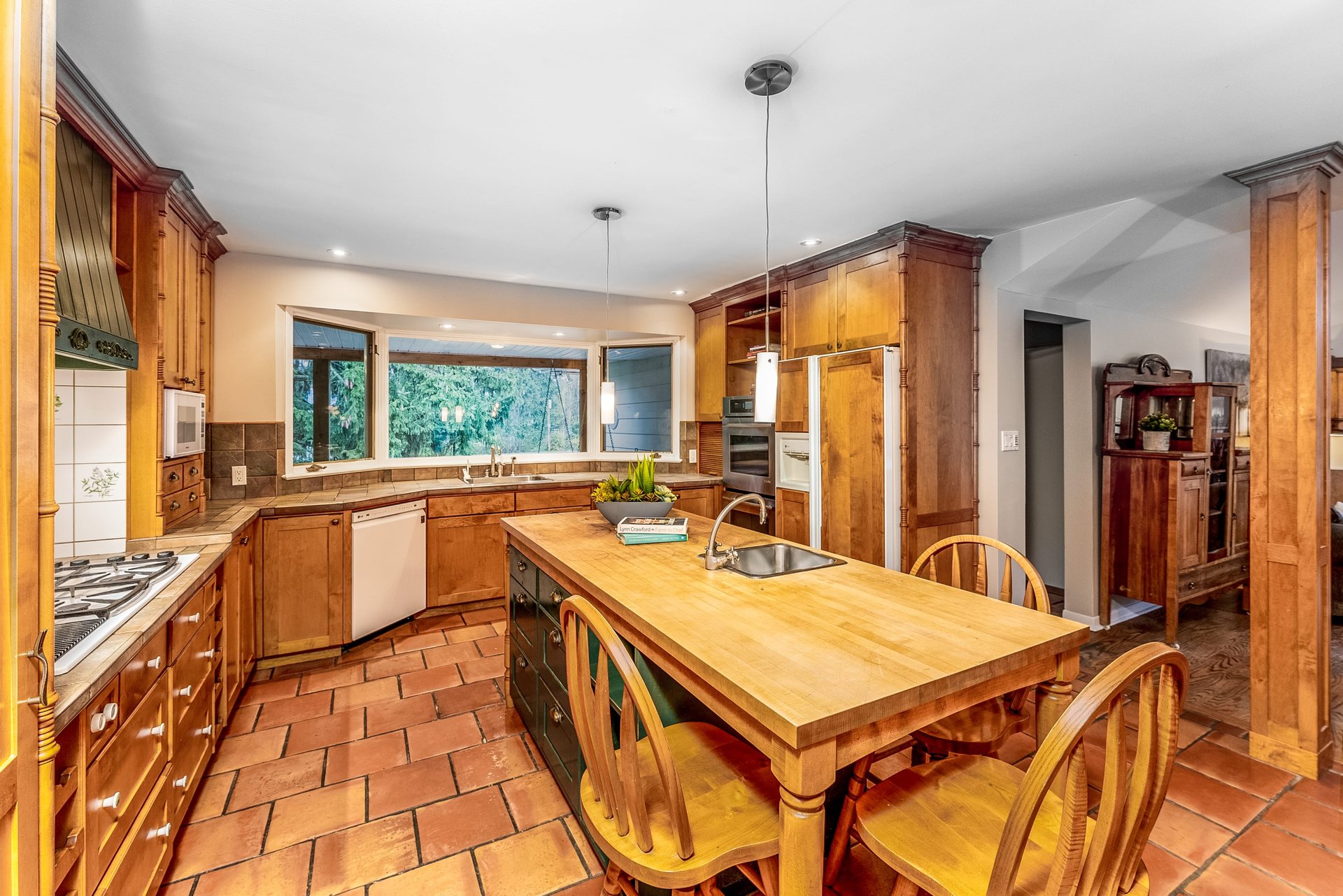 169 Oakes Dr