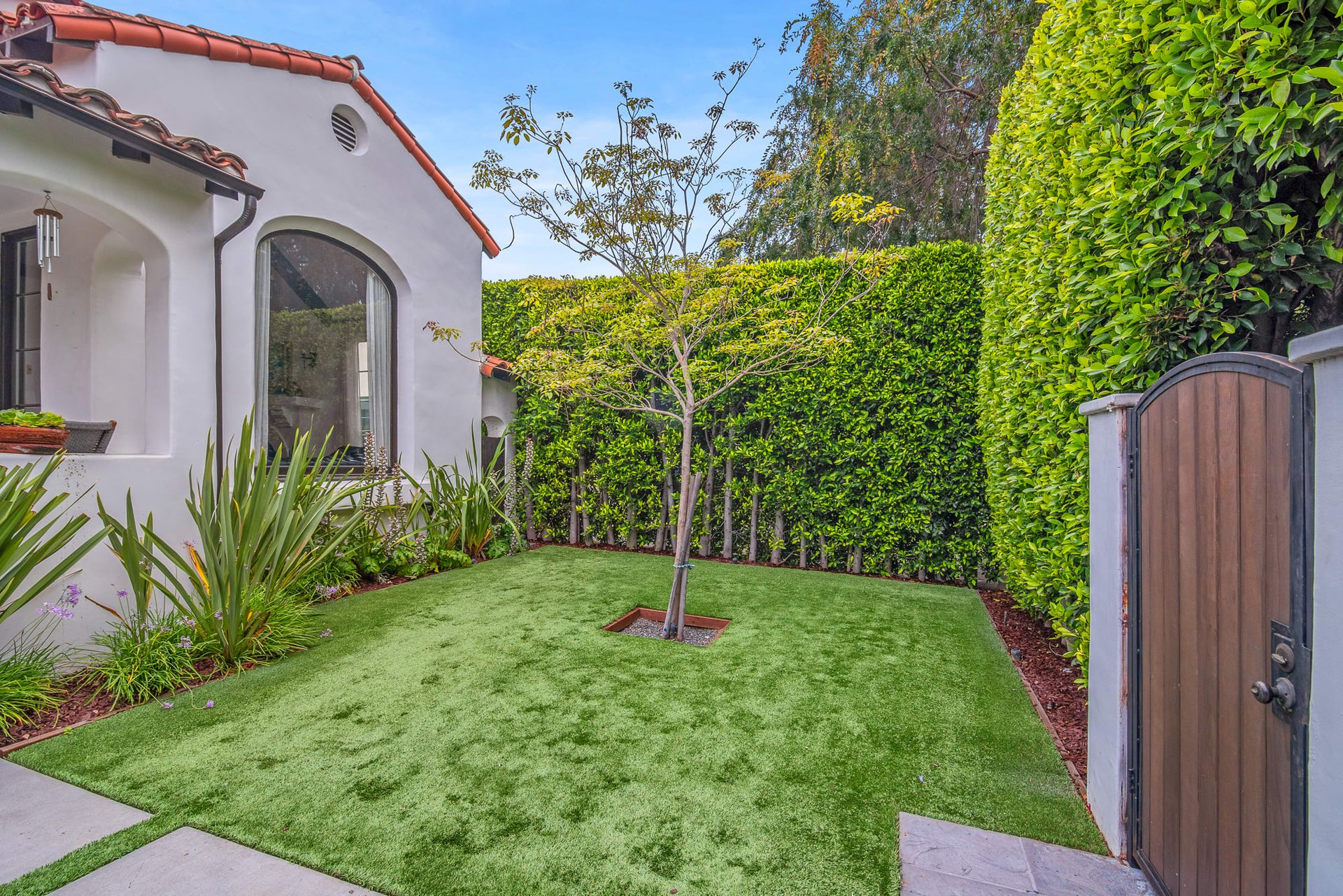418 N. Crescent Heights Blvd