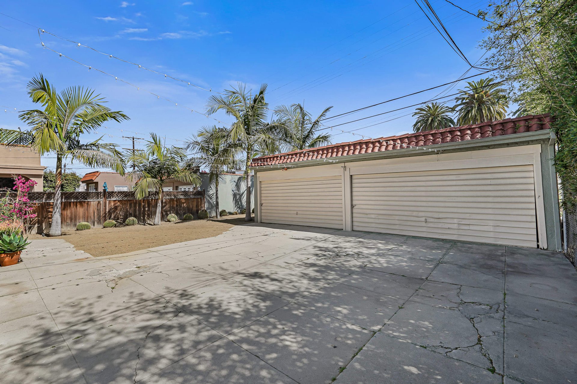 Exquisitely Remodeled Trophy Duplex in Longwood Highlands