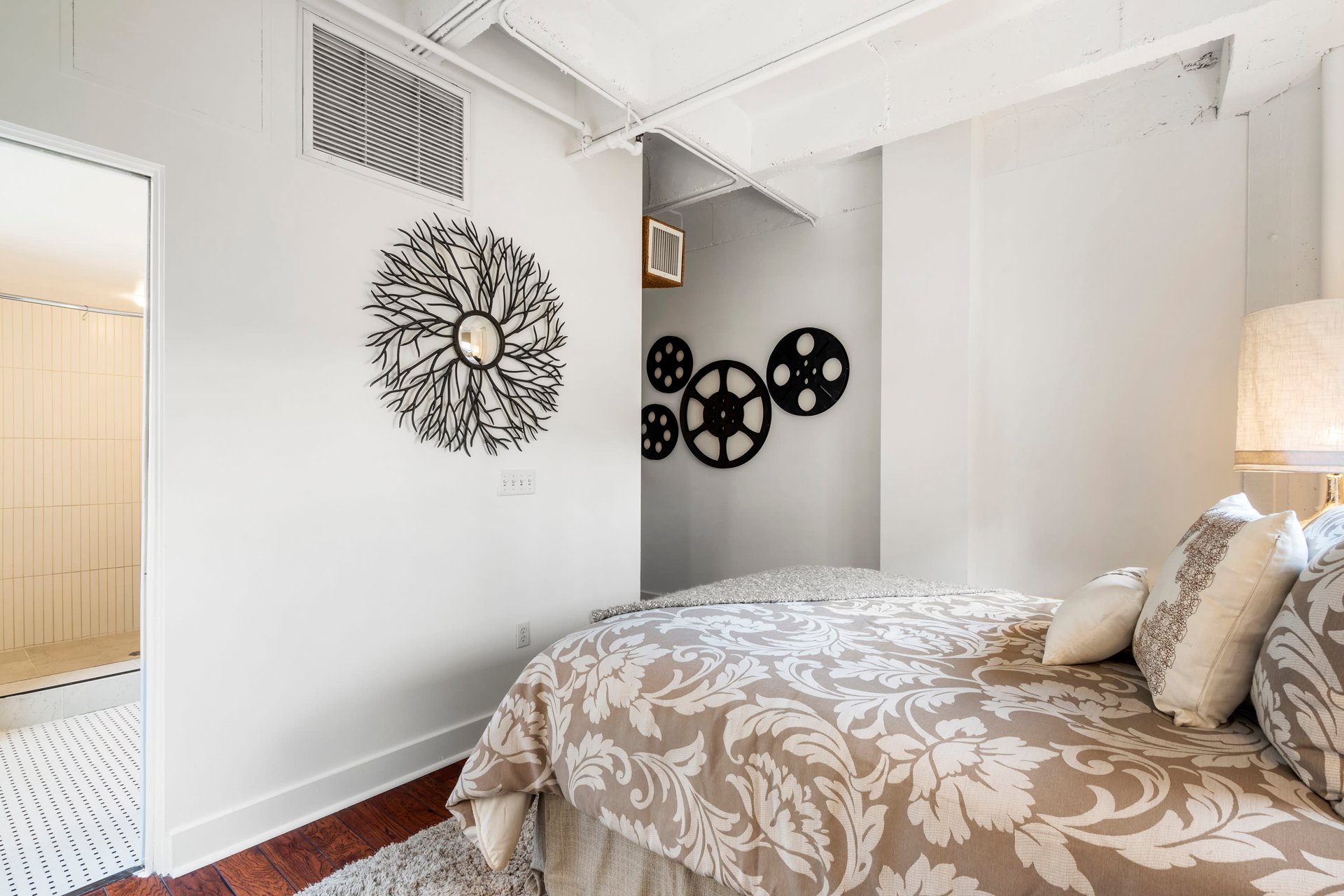 6253 Hollywood Blvd Unit #301